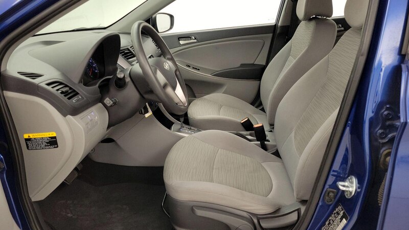 2016 Hyundai Accent SE 11