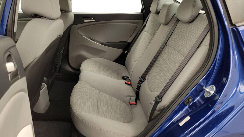 2016 Hyundai Accent SE 18