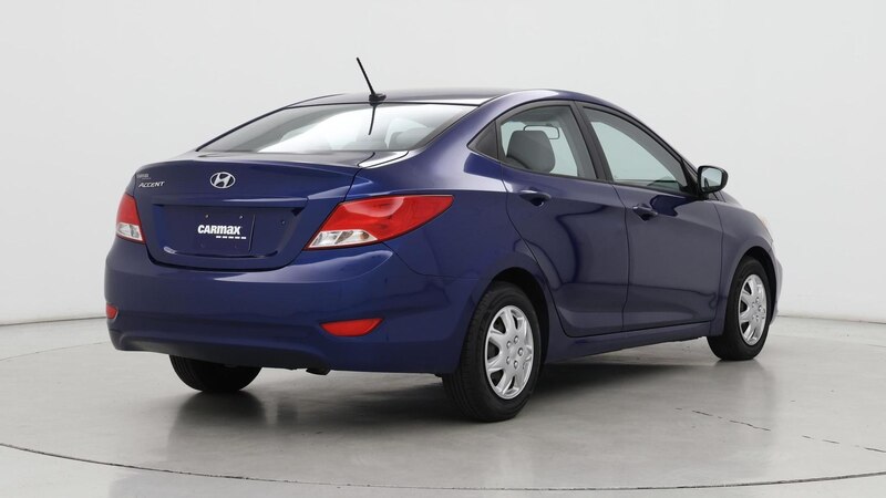 2016 Hyundai Accent SE 8