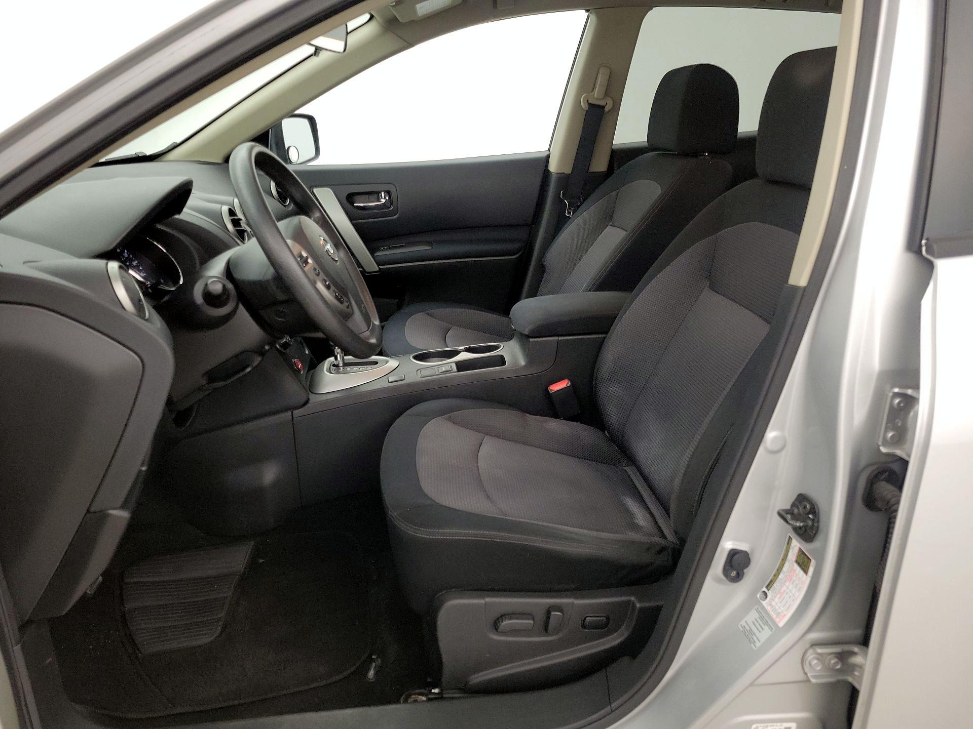 Thumbnail: 2013 Nissan Rogue - 11