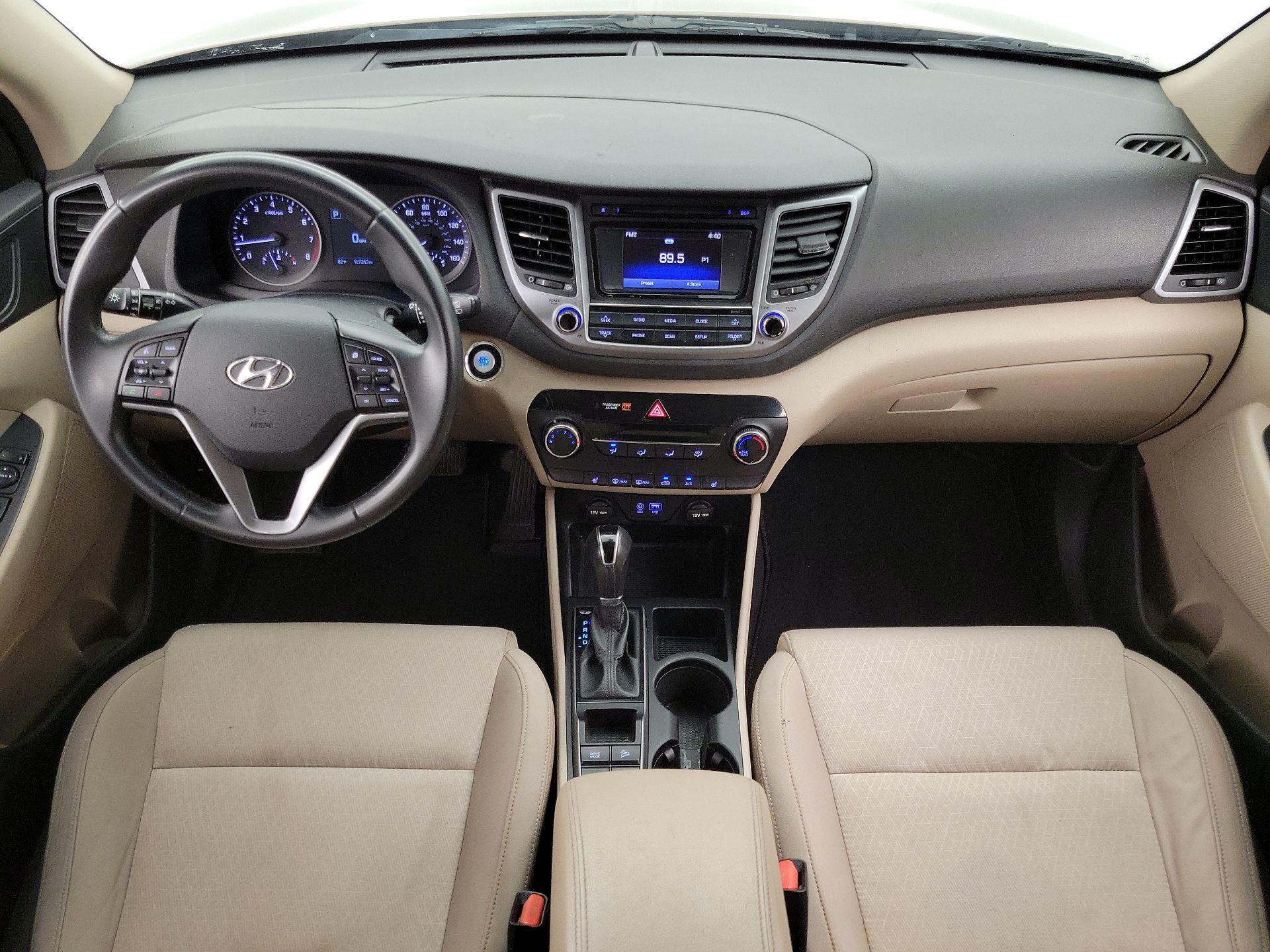 Thumbnail: 2016 Hyundai Tucson - 9
