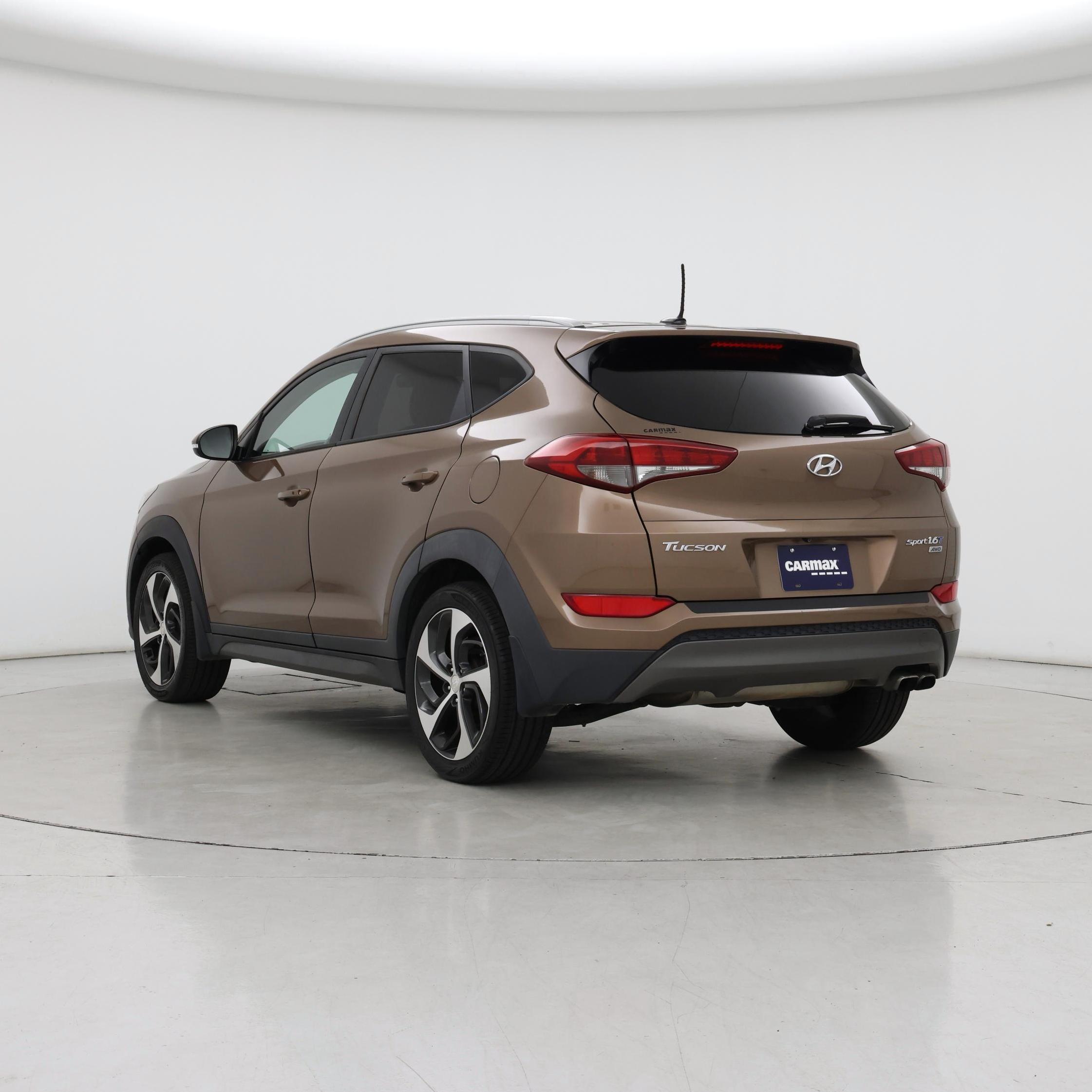 Thumbnail: 2016 Hyundai Tucson - 2