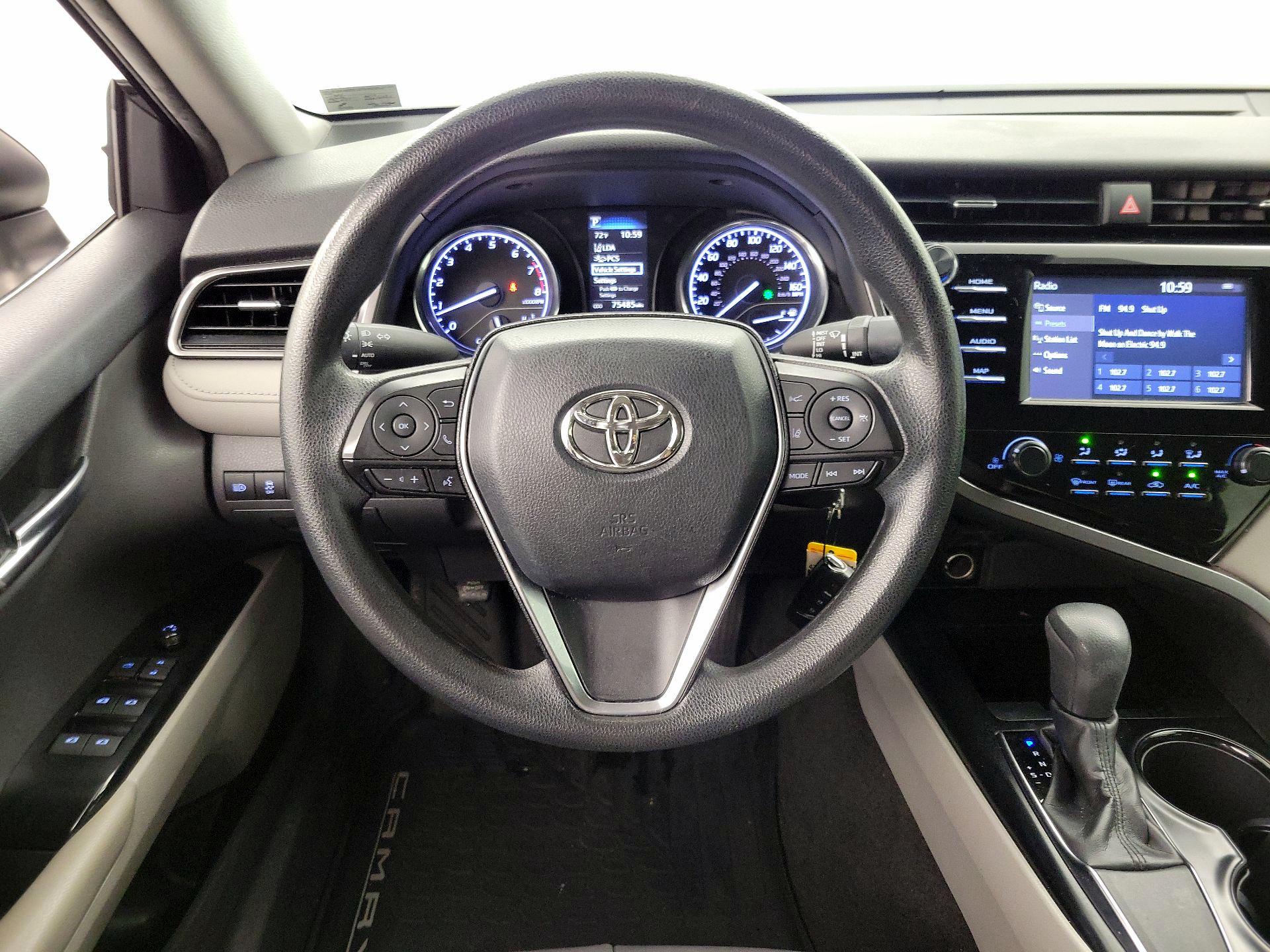 Thumbnail: 2019 Toyota Camry - 10