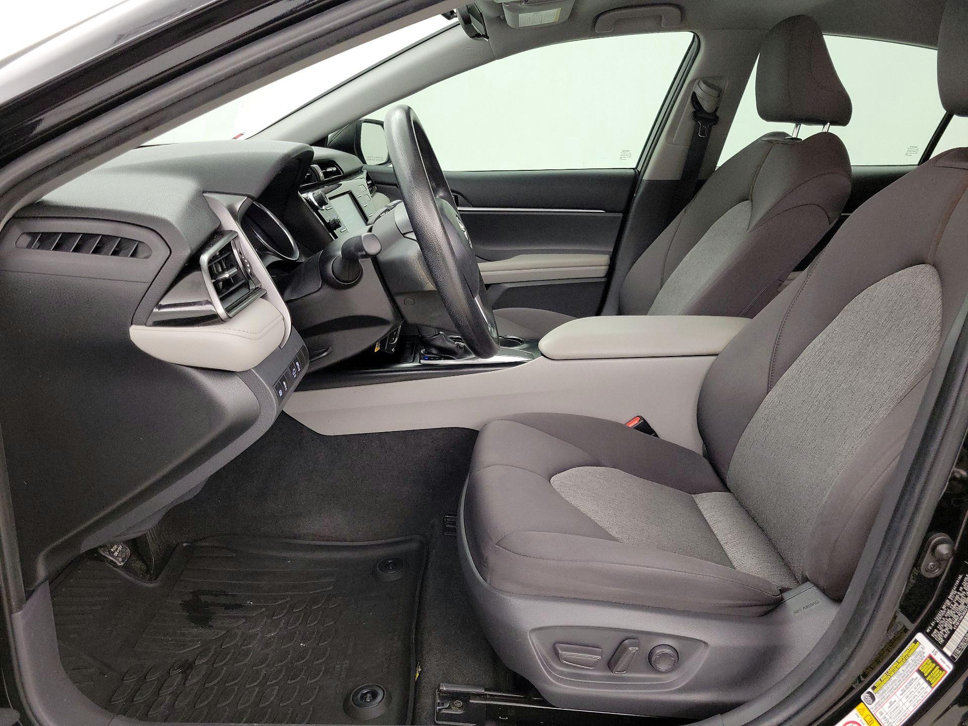 Thumbnail: 2019 Toyota Camry - 11