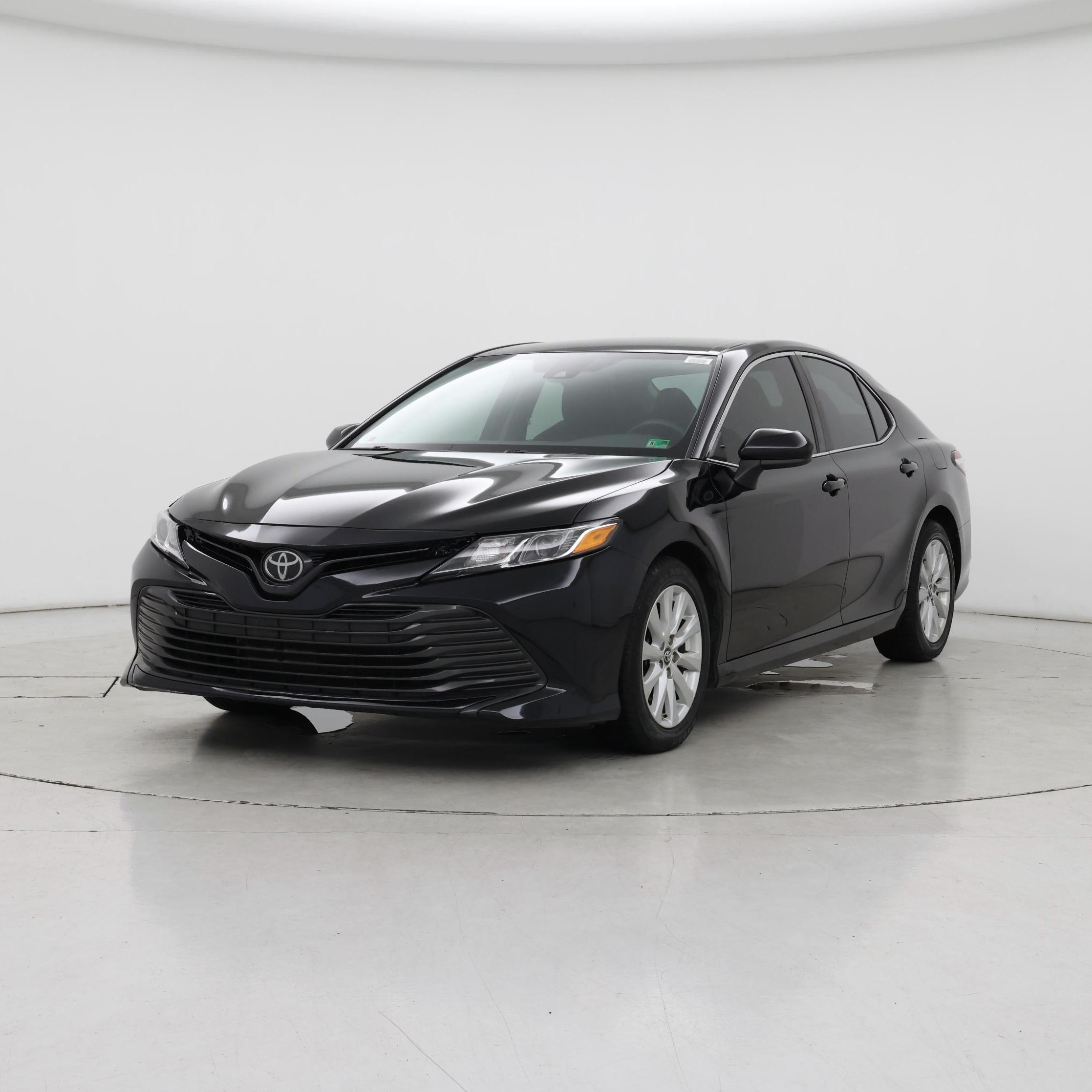 Thumbnail: 2019 Toyota Camry - 4