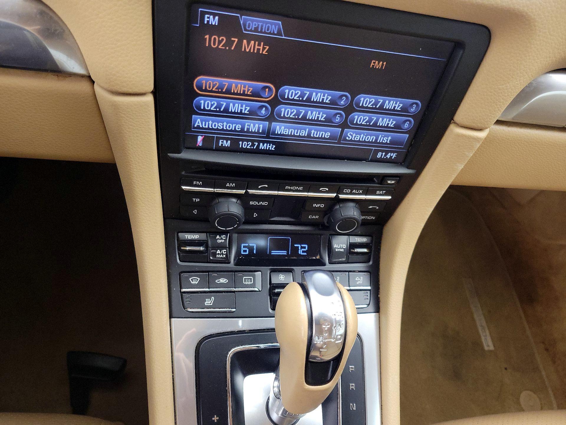 Thumbnail: 2014 Porsche Cayman - 15