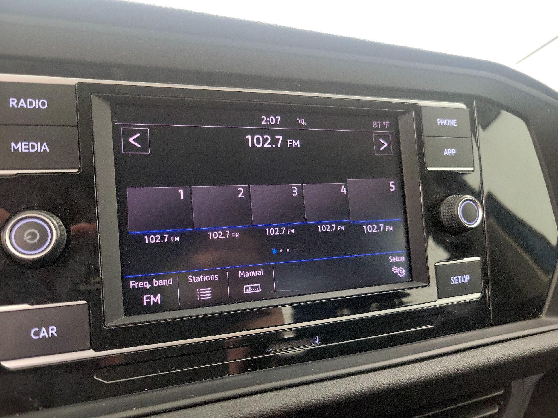 Thumbnail: 2019 Volkswagen Jetta - 15