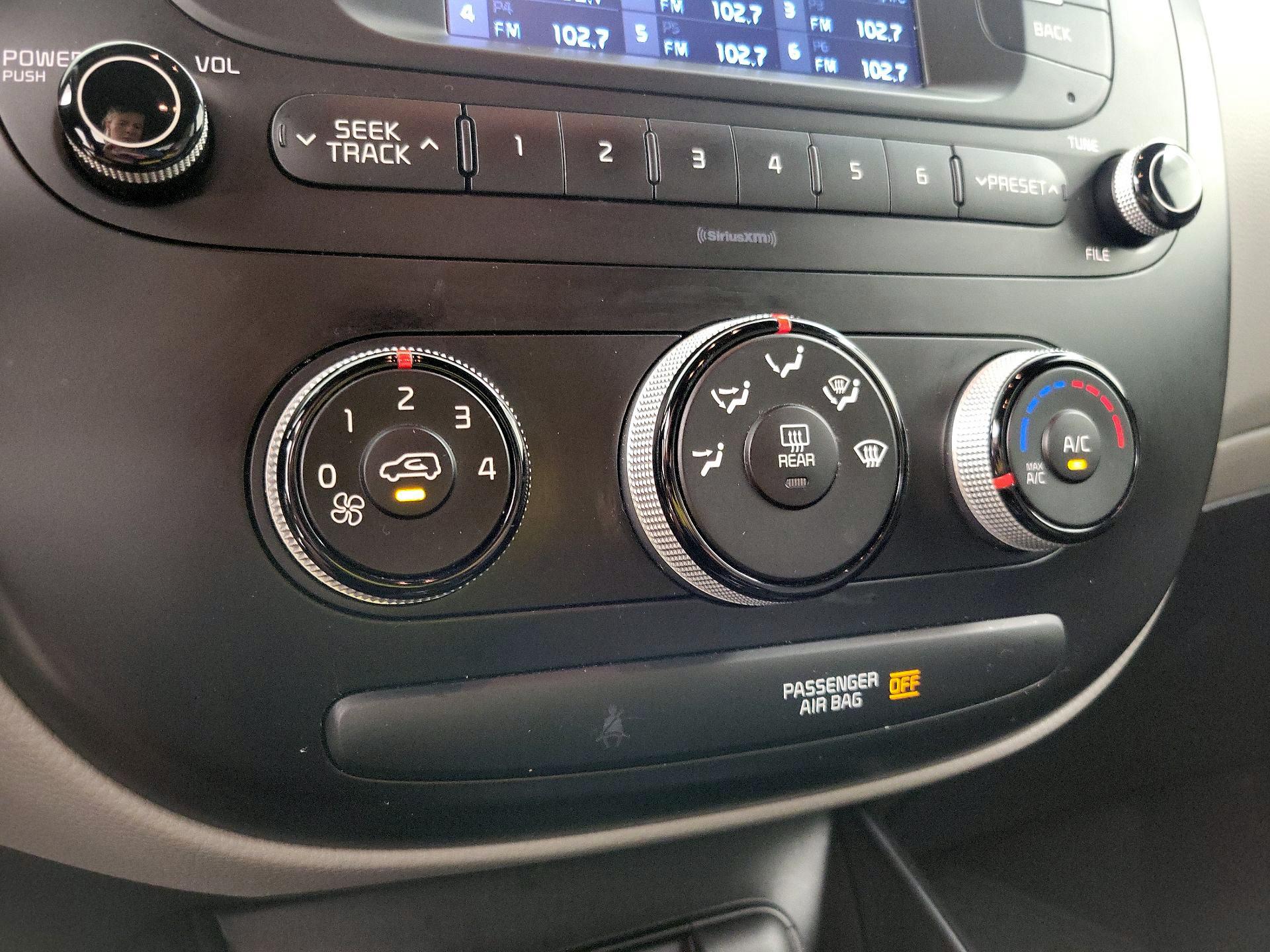 Thumbnail: 2018 Kia Soul - 15