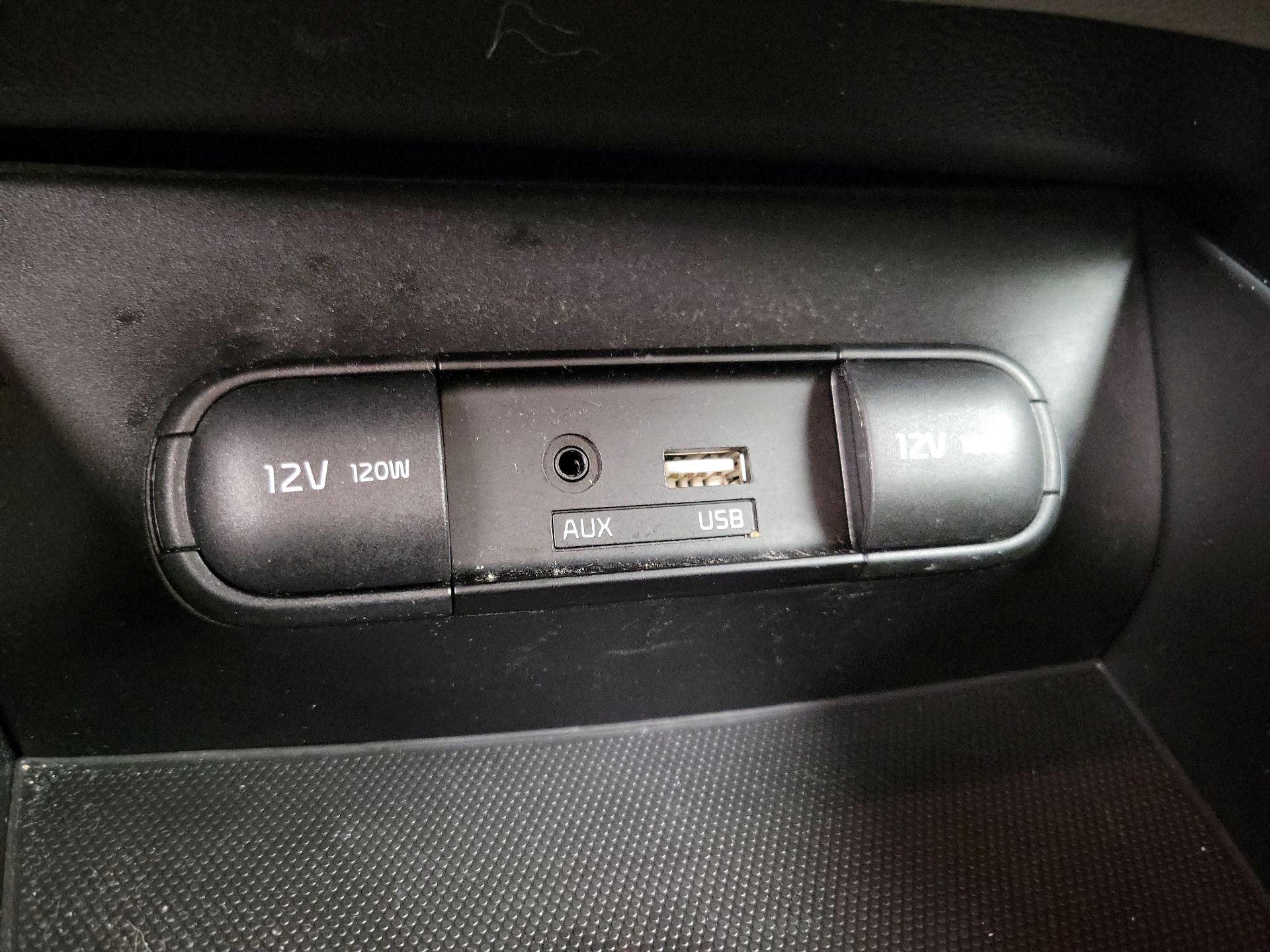 Thumbnail: 2018 Kia Soul - 17