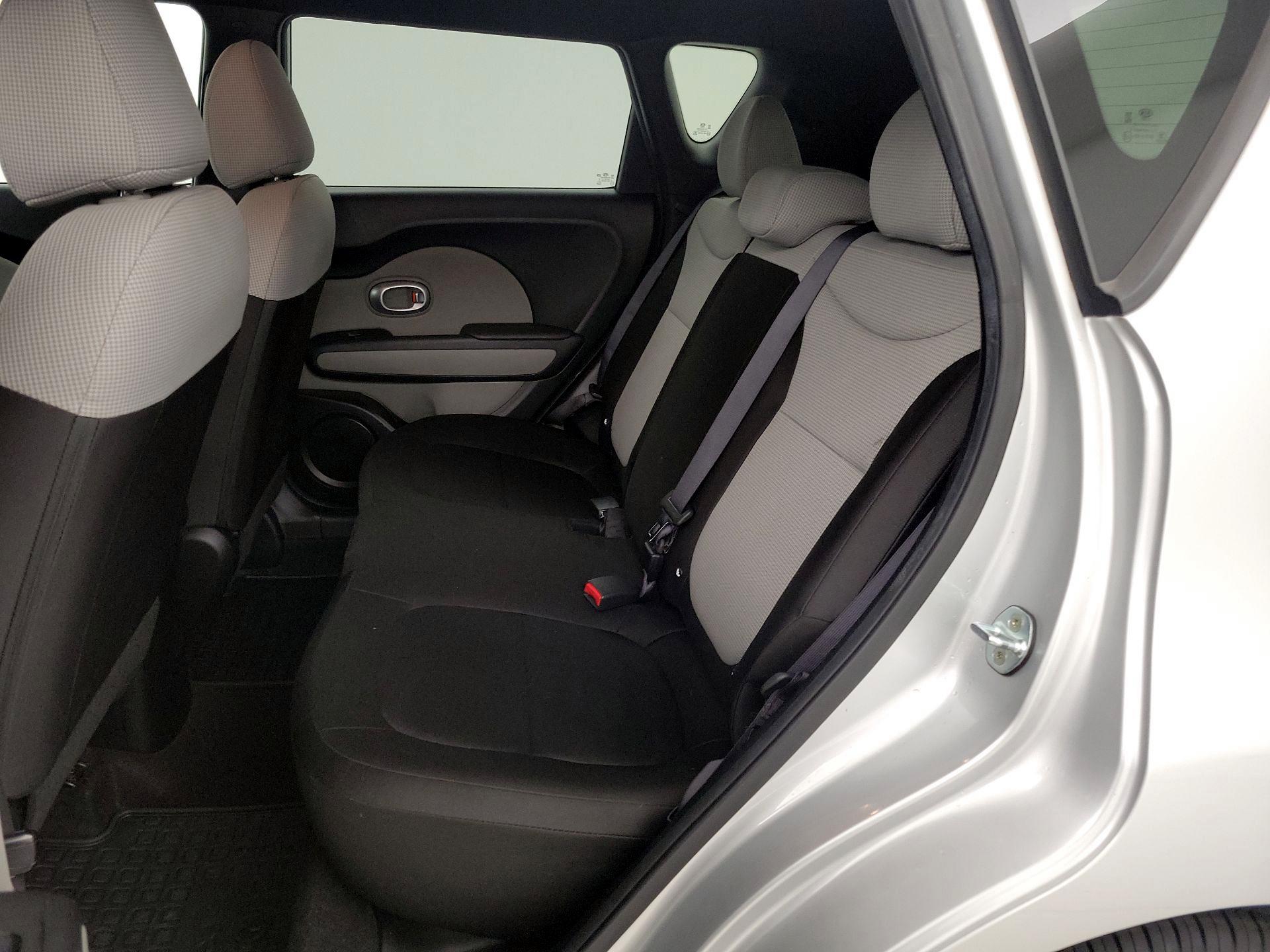 Thumbnail: 2018 Kia Soul - 18