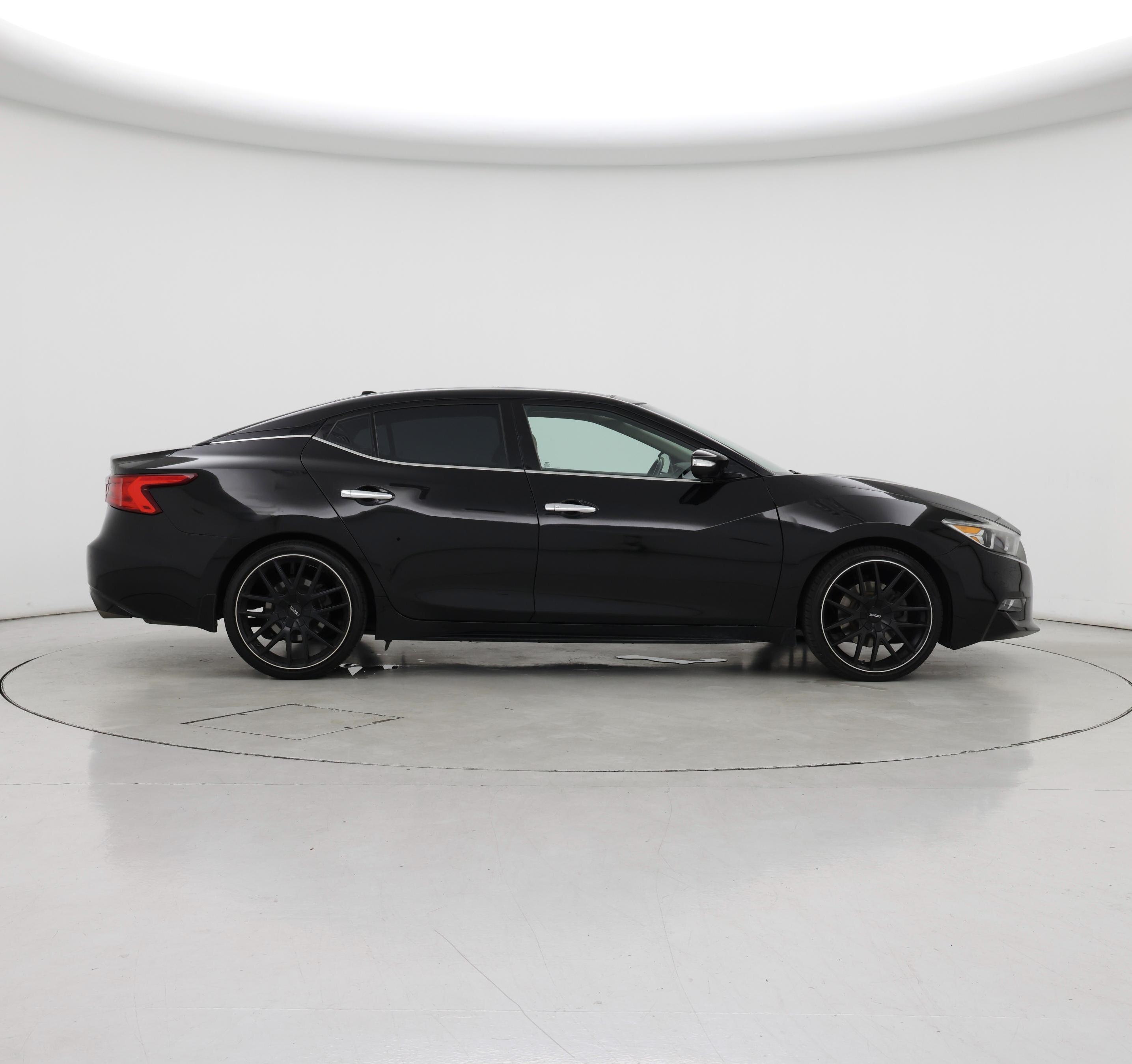 Thumbnail: 2017 Nissan Maxima - 7
