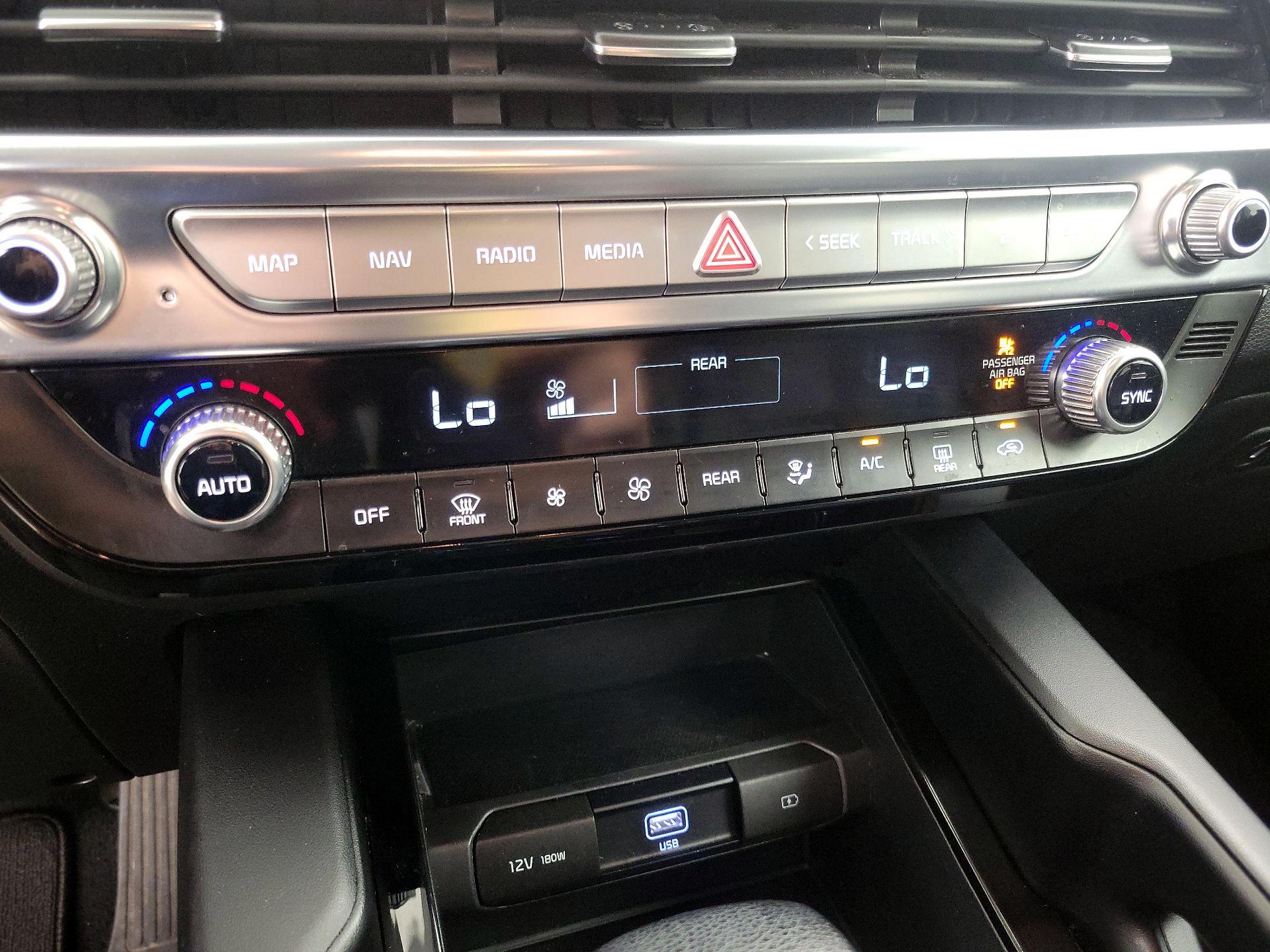 Thumbnail: 2022 Kia Telluride - 17