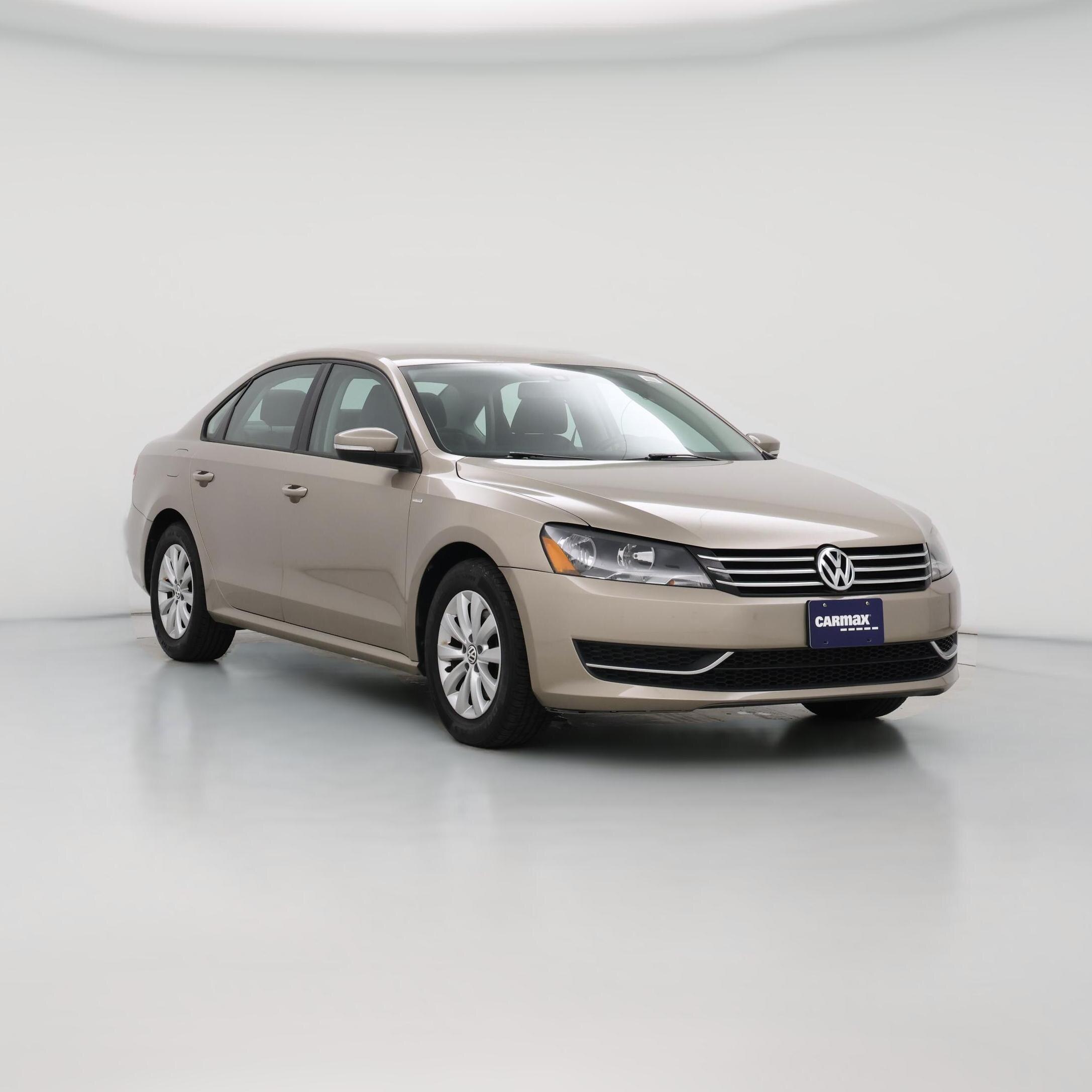 Thumbnail: 2015 Volkswagen Passat - 1