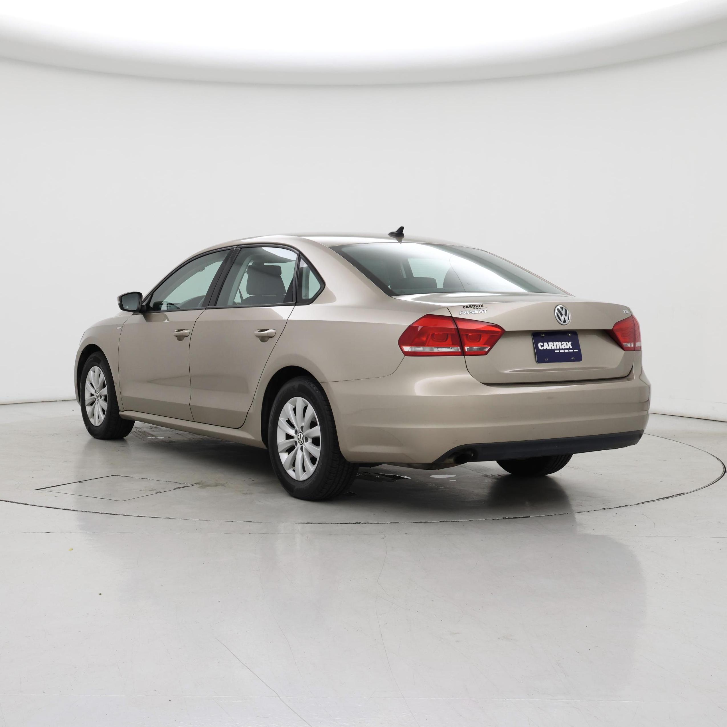 Thumbnail: 2015 Volkswagen Passat - 2