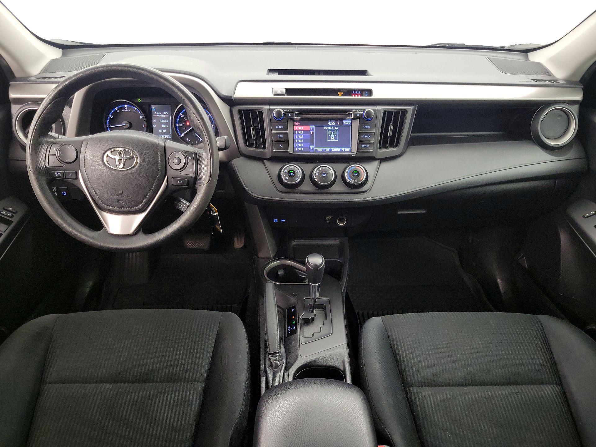 Thumbnail: 2017 Toyota RAV4 - 9