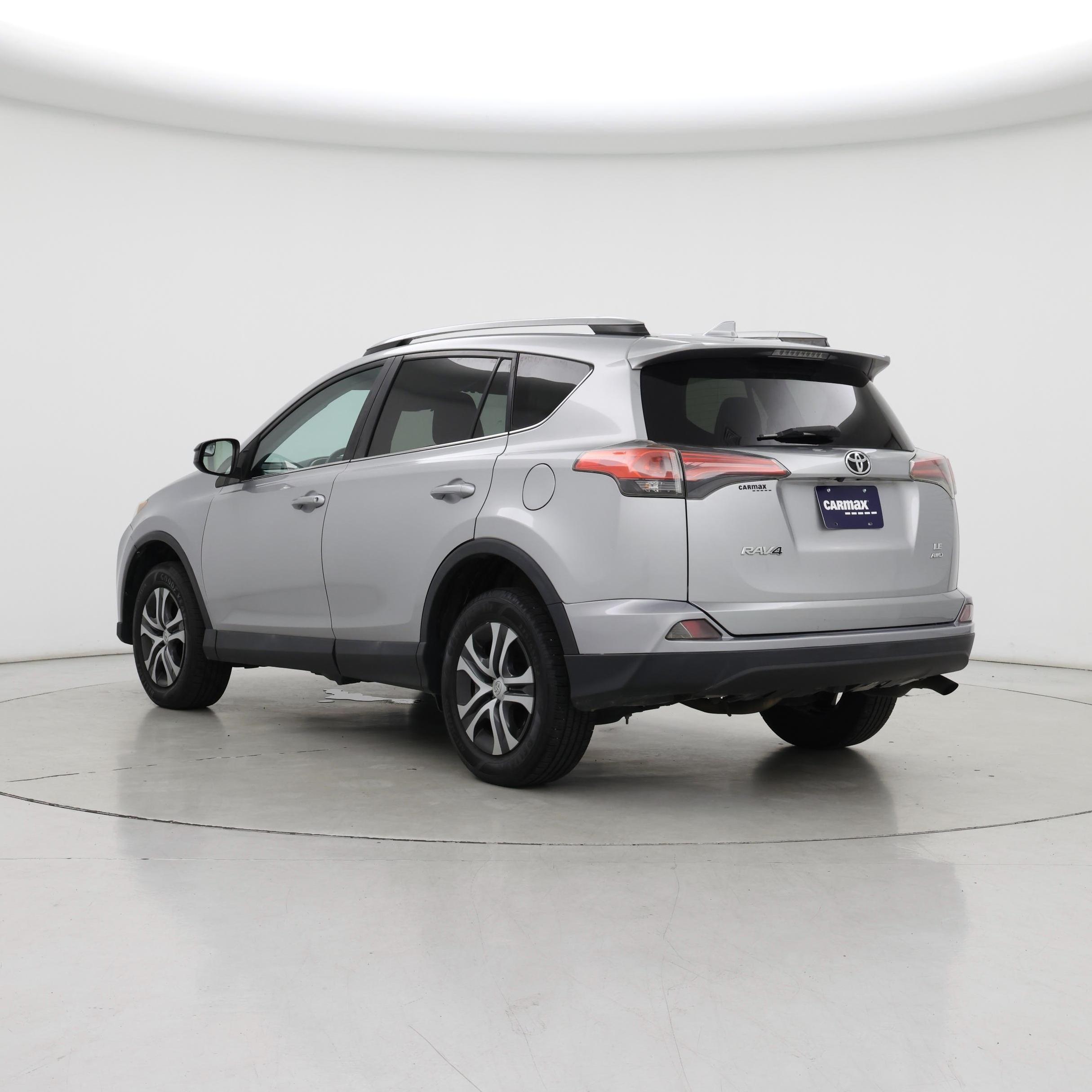 Thumbnail: 2017 Toyota RAV4 - 2