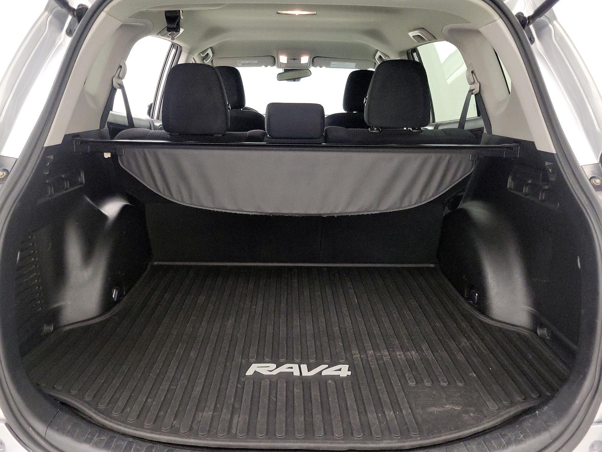 Thumbnail: 2017 Toyota RAV4 - 20