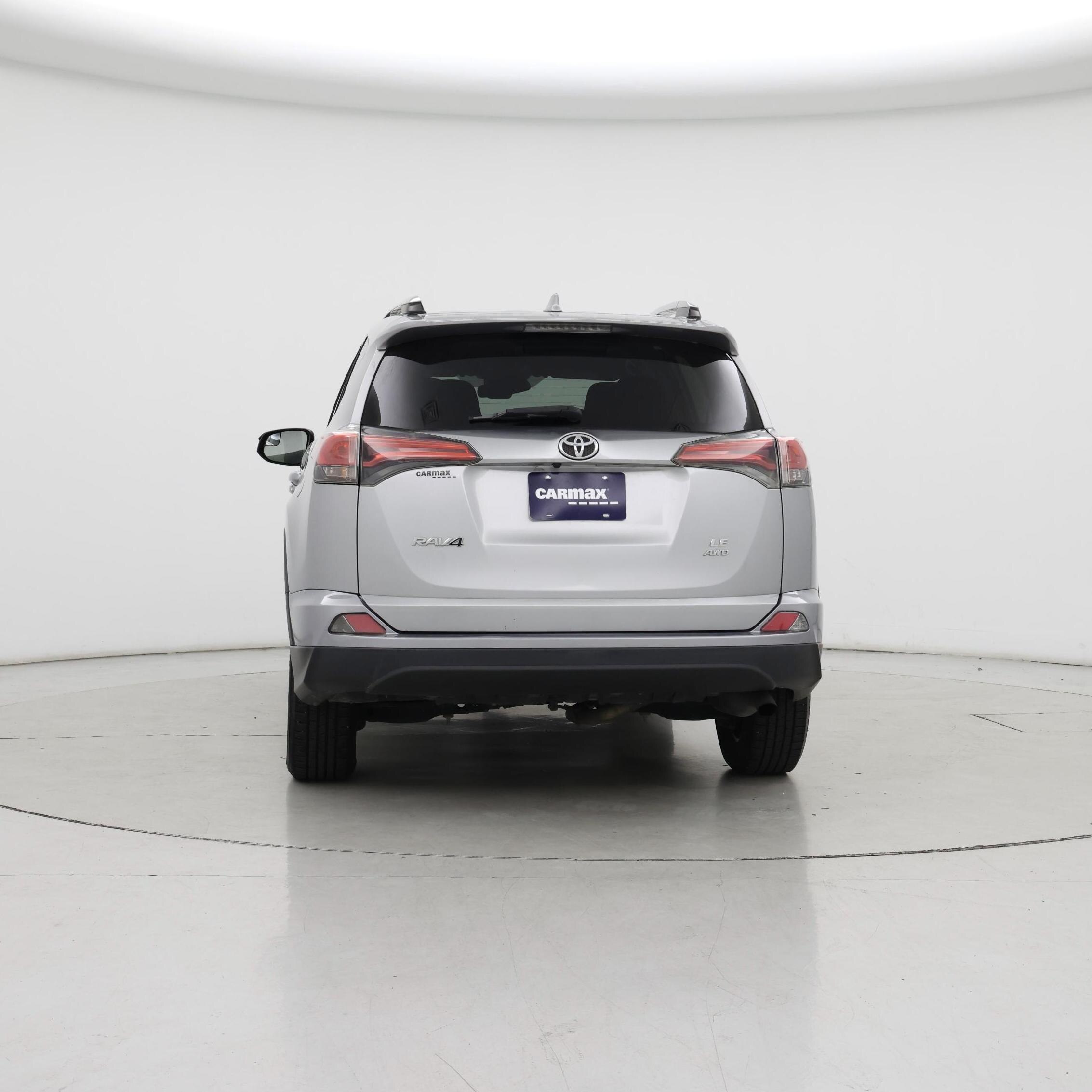 Thumbnail: 2017 Toyota RAV4 - 6