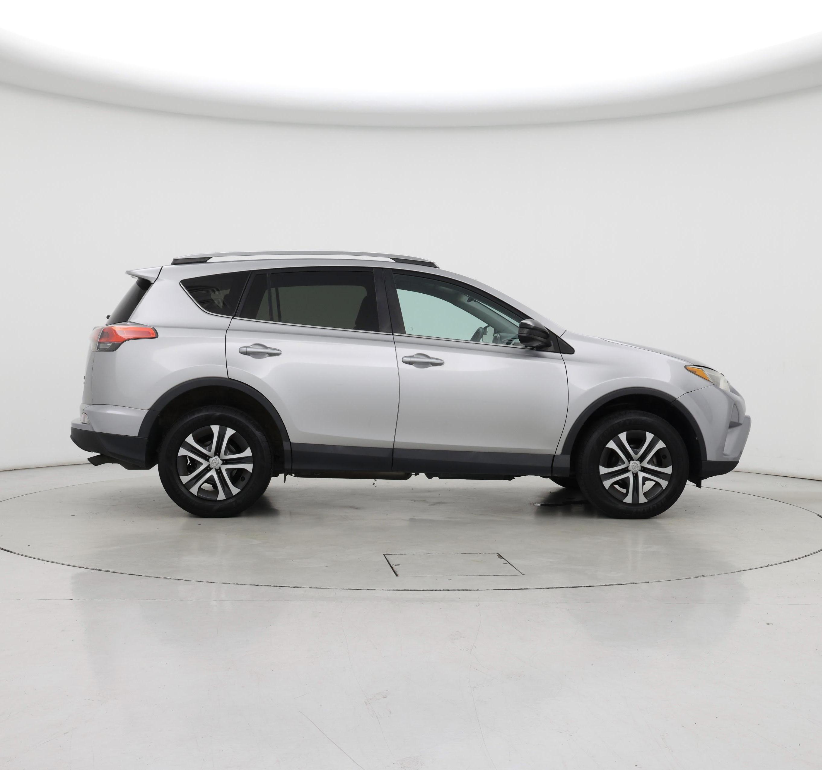 Thumbnail: 2017 Toyota RAV4 - 7