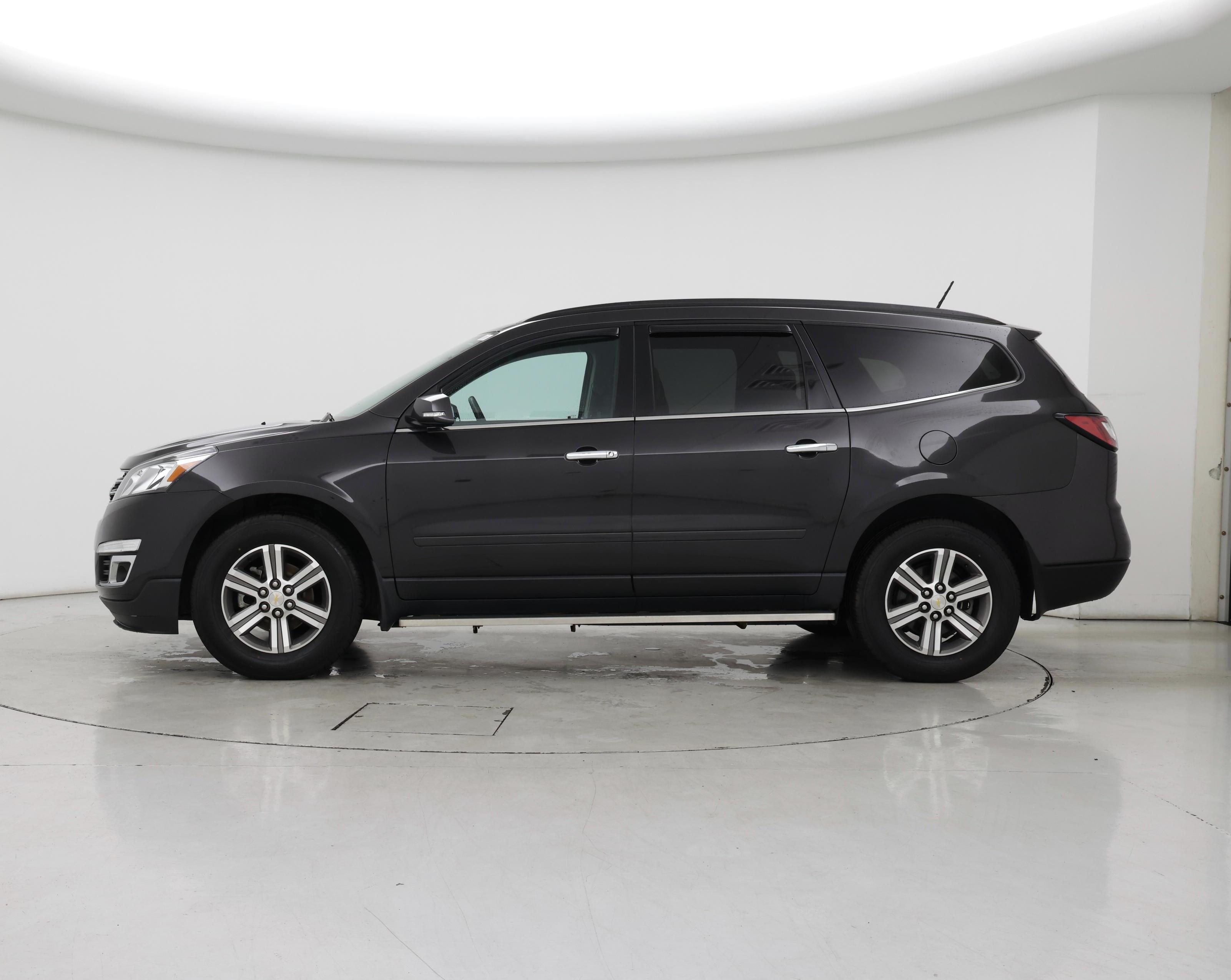 Thumbnail: 2017 Chevrolet Traverse - 3