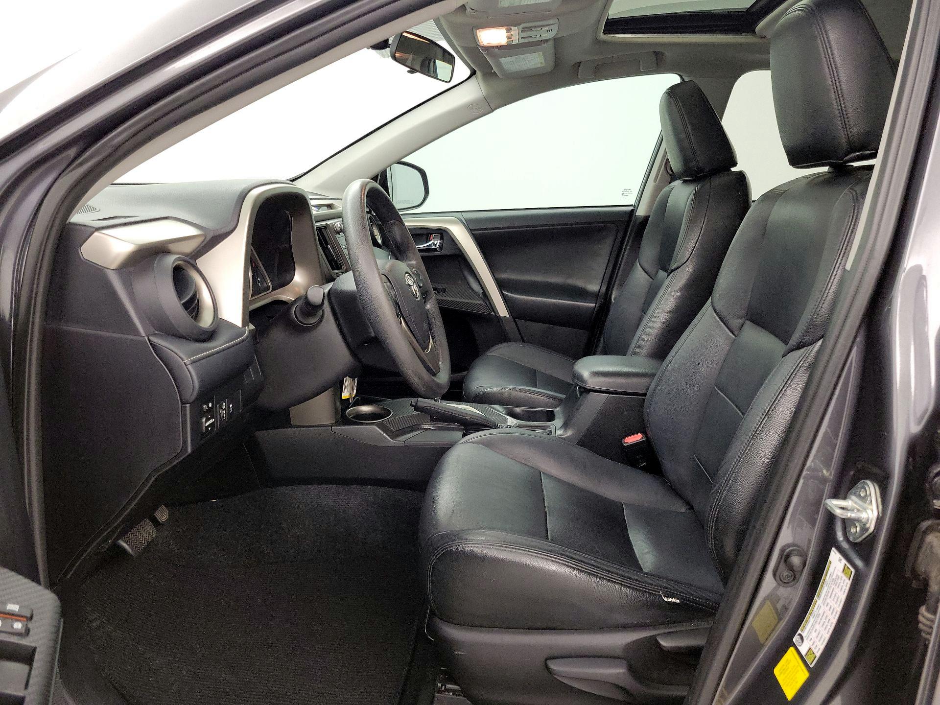 Thumbnail: 2014 Toyota RAV4 - 11