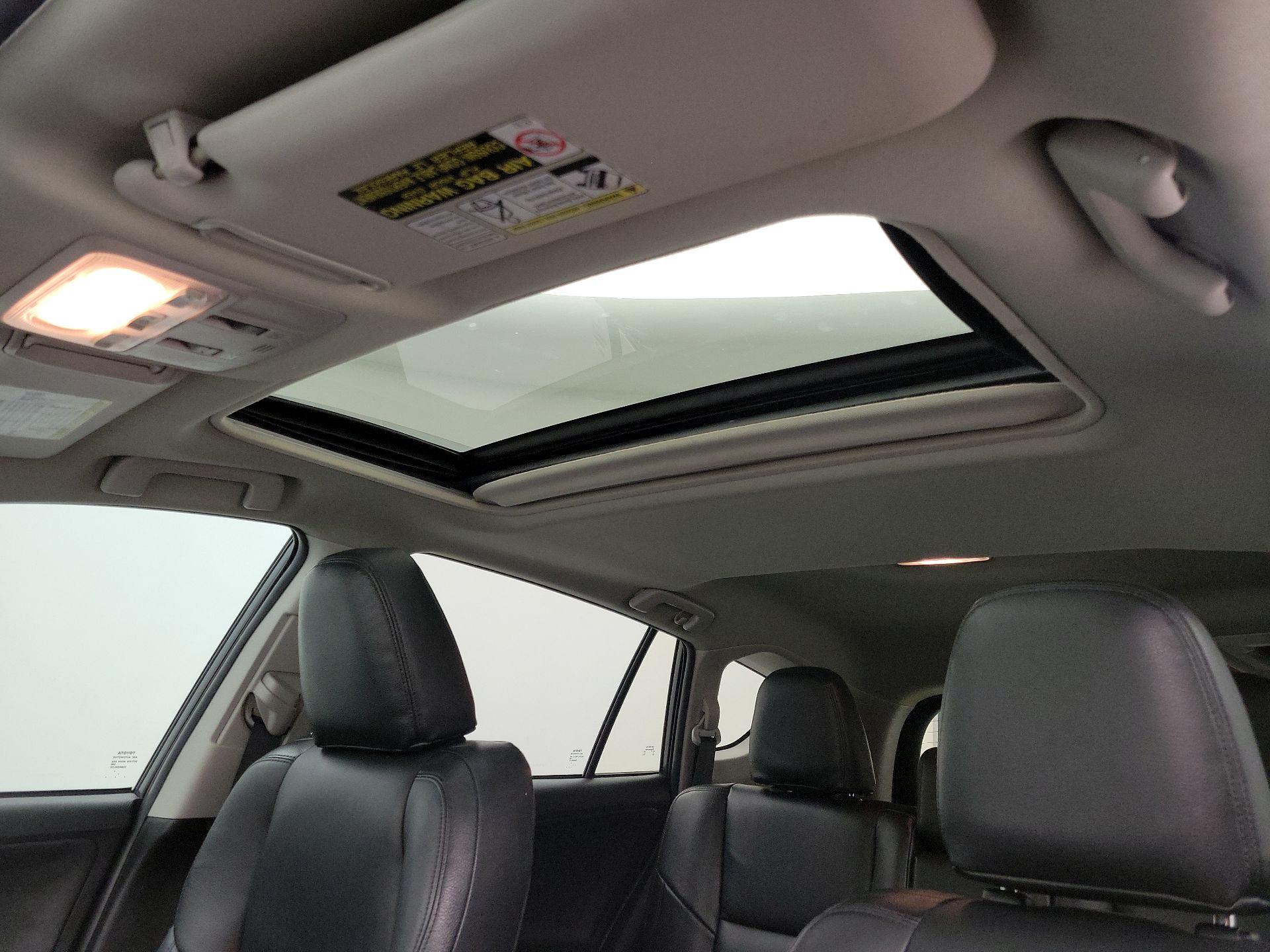 Thumbnail: 2014 Toyota RAV4 - 20