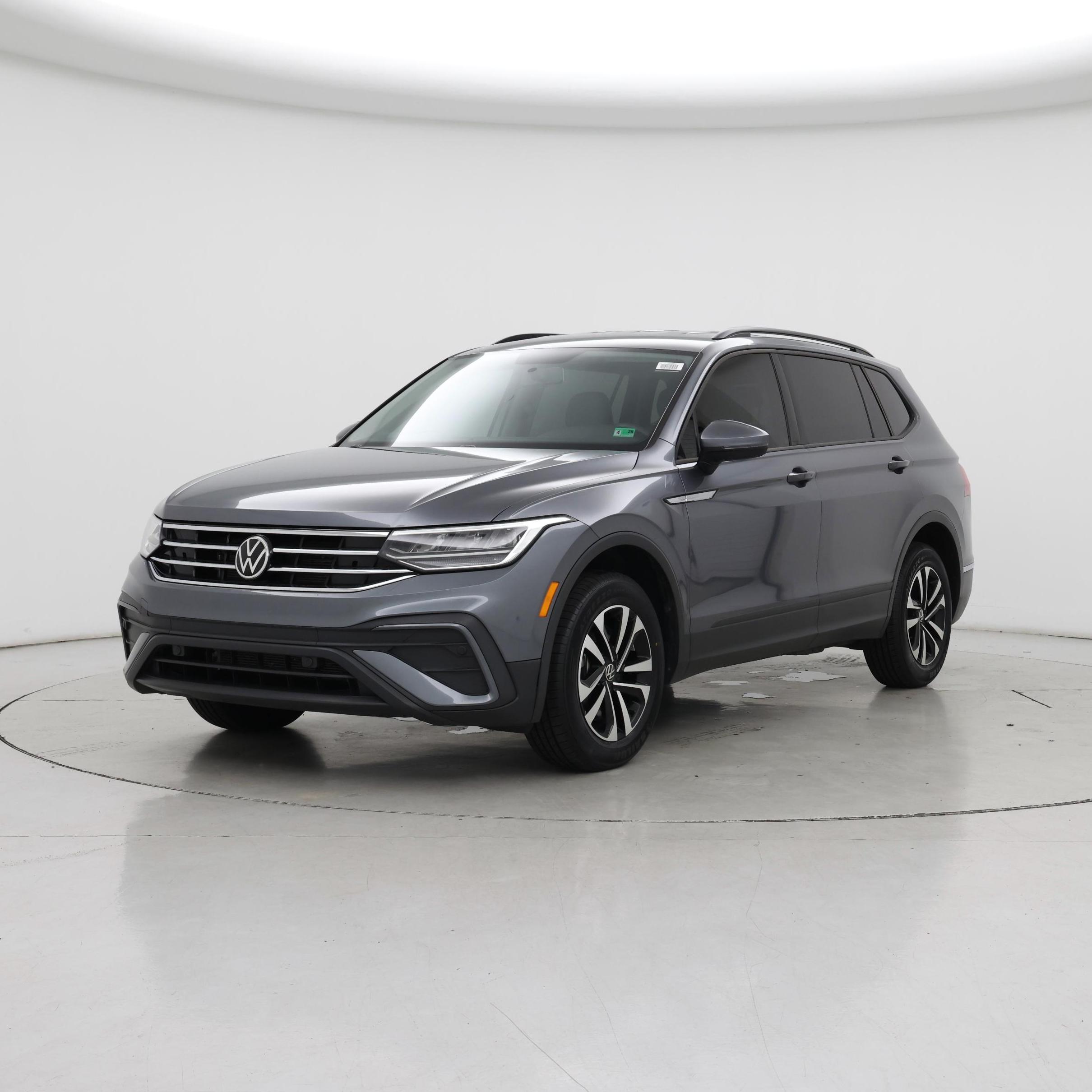 Thumbnail: 2022 Volkswagen Tiguan - 4