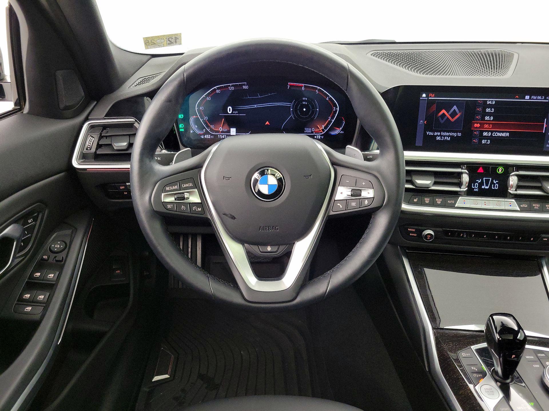 Thumbnail: 2022 BMW 3 Series - 10