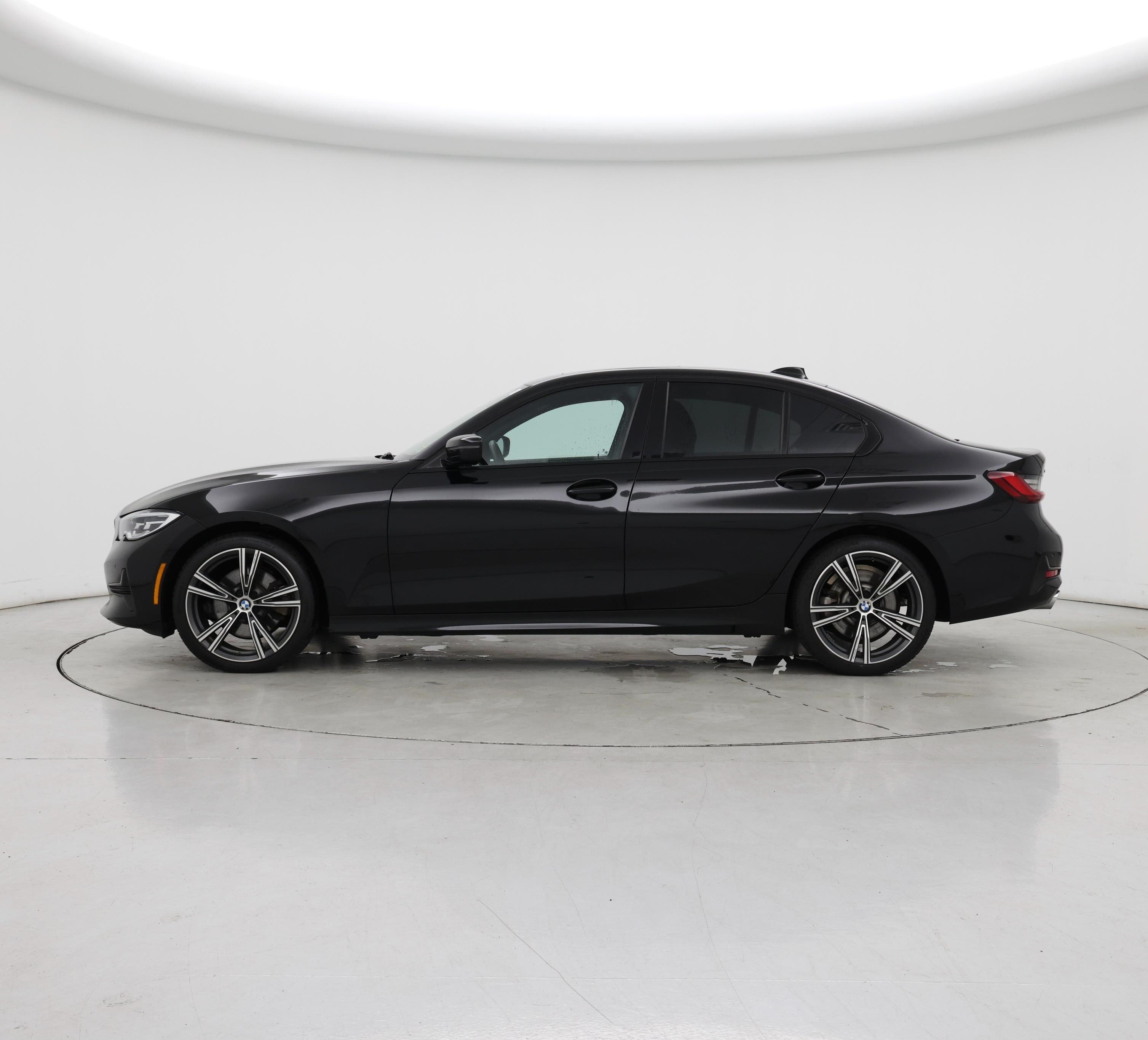 Thumbnail: 2022 BMW 3 Series - 3