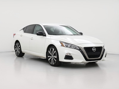 White 2020 Nissan Altima SR