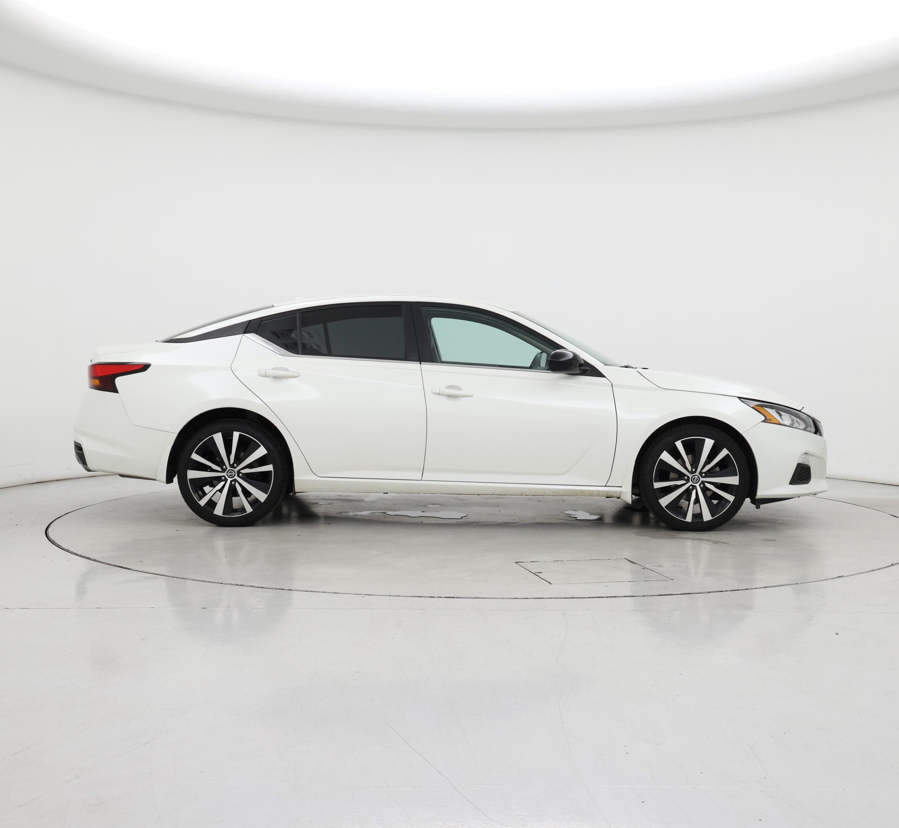 Thumbnail: 2020 Nissan Altima - 7