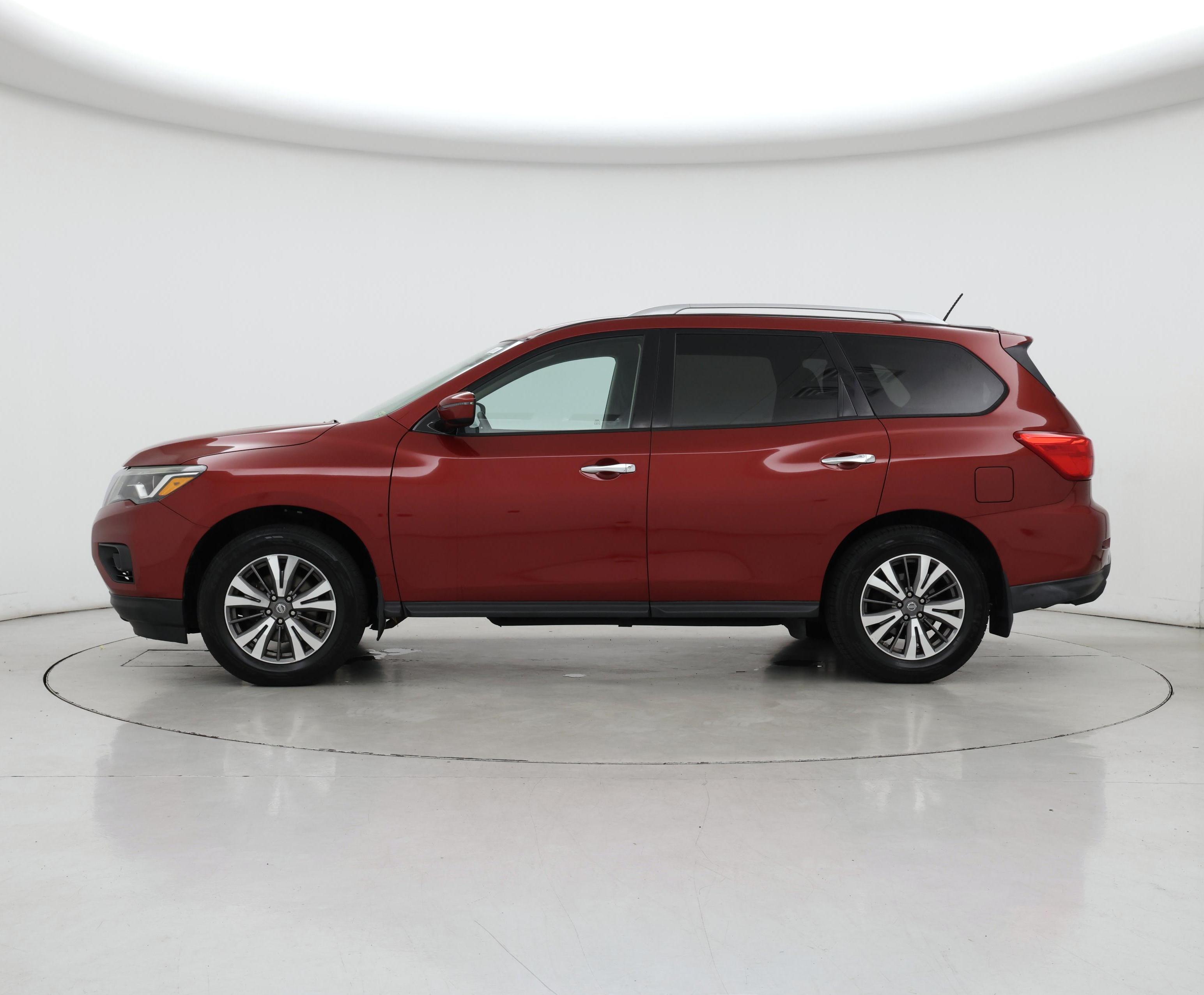 Thumbnail: 2017 Nissan Pathfinder - 3