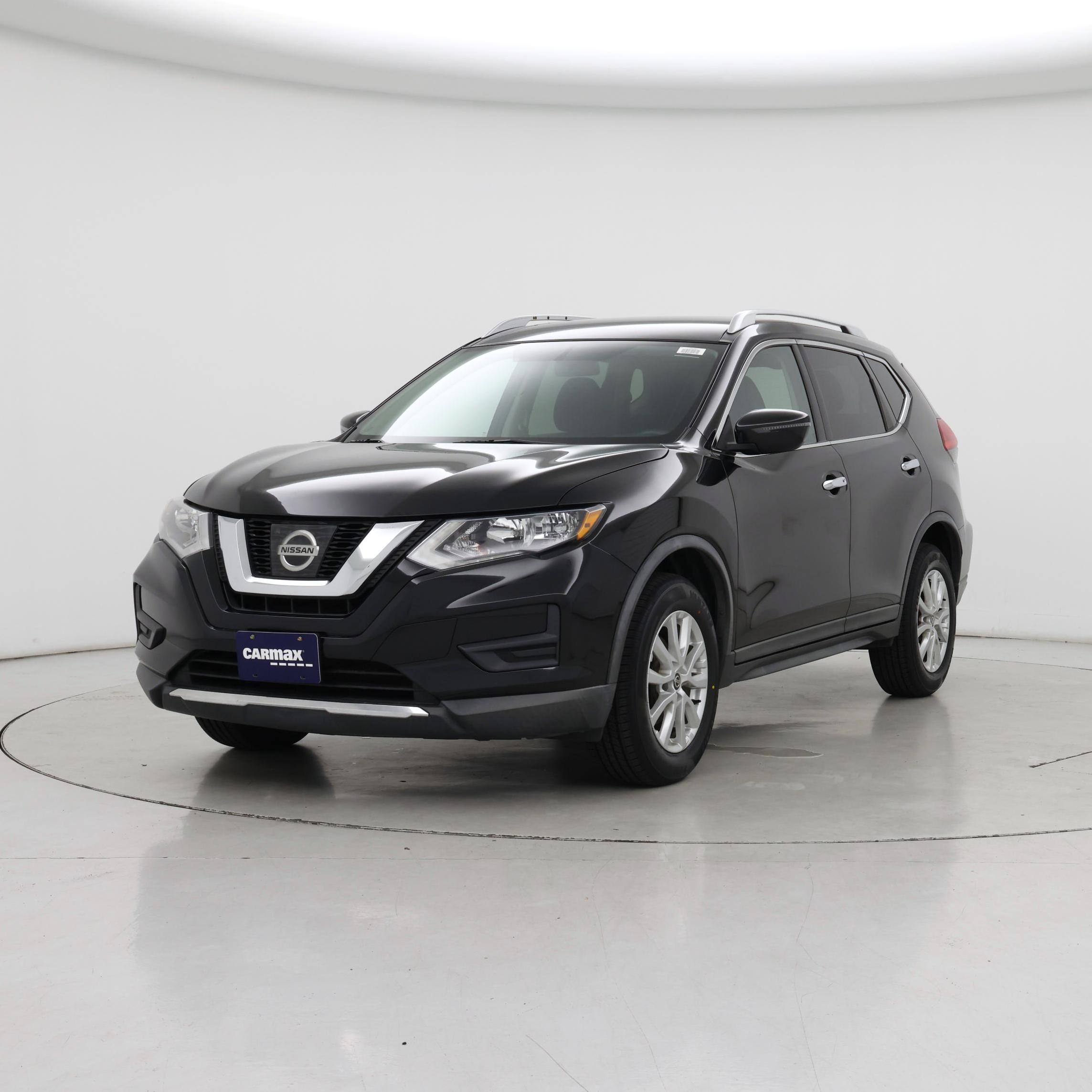 Thumbnail: 2017 Nissan Rogue - 4