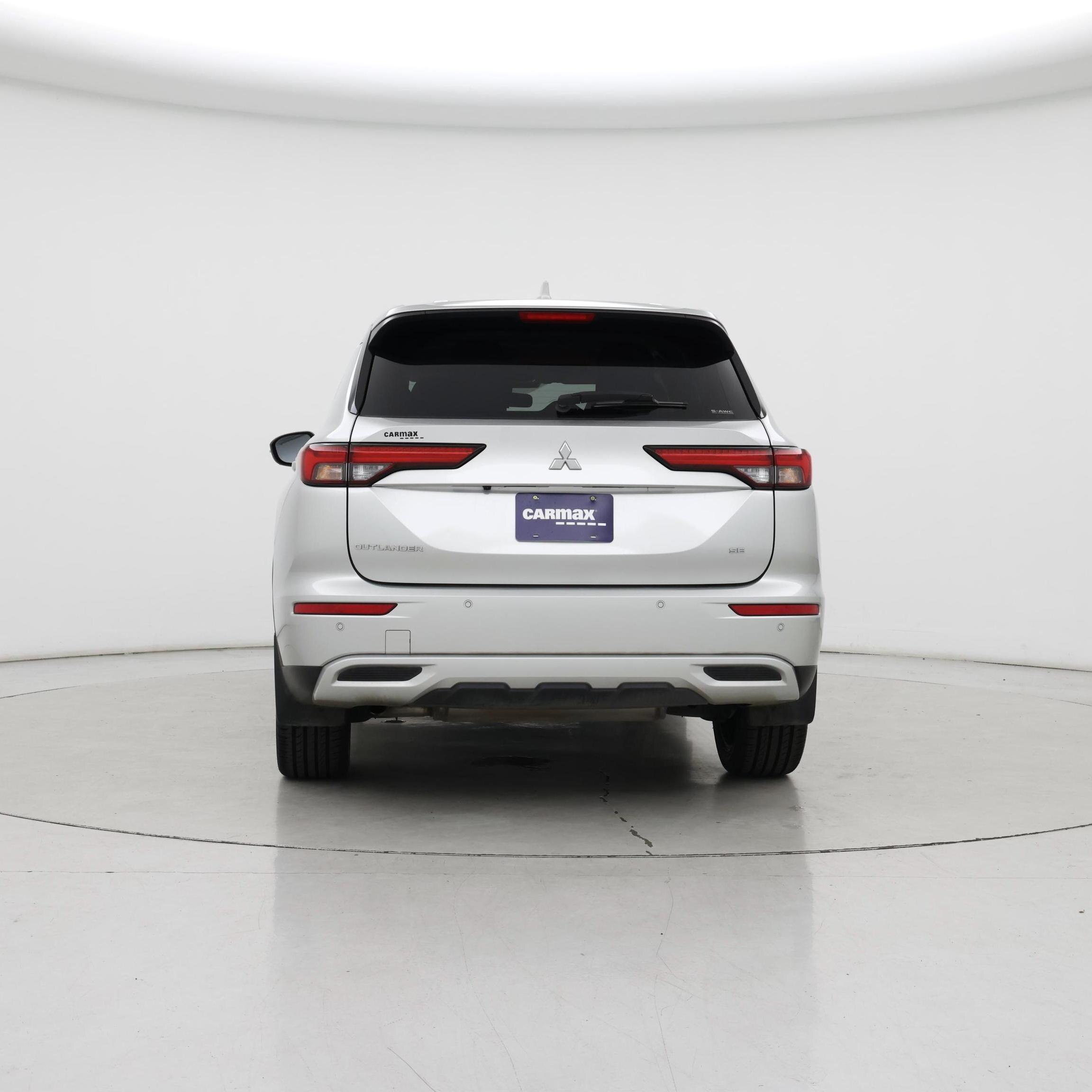 Thumbnail: 2023 Mitsubishi Outlander - 6