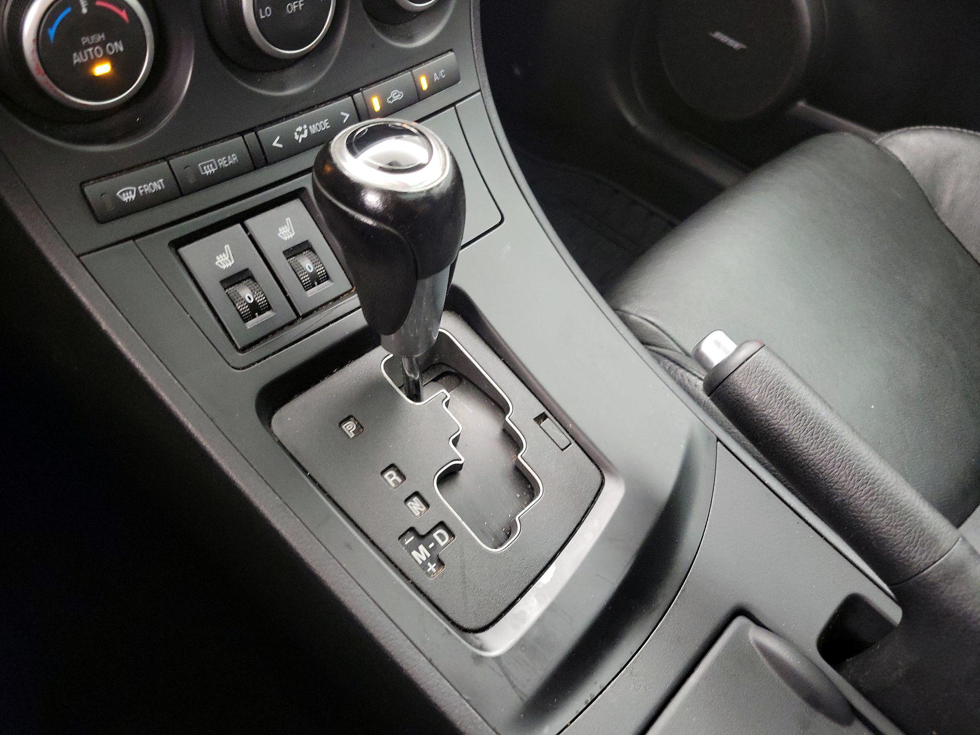 Thumbnail: 2013 Mazda Mazda3 - 16