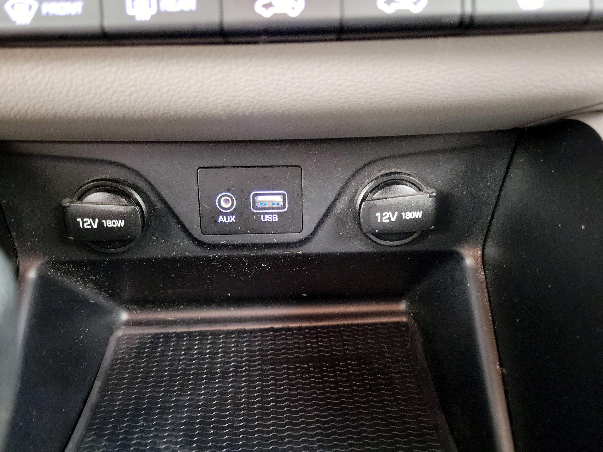 Thumbnail: 2019 Hyundai Tucson - 18