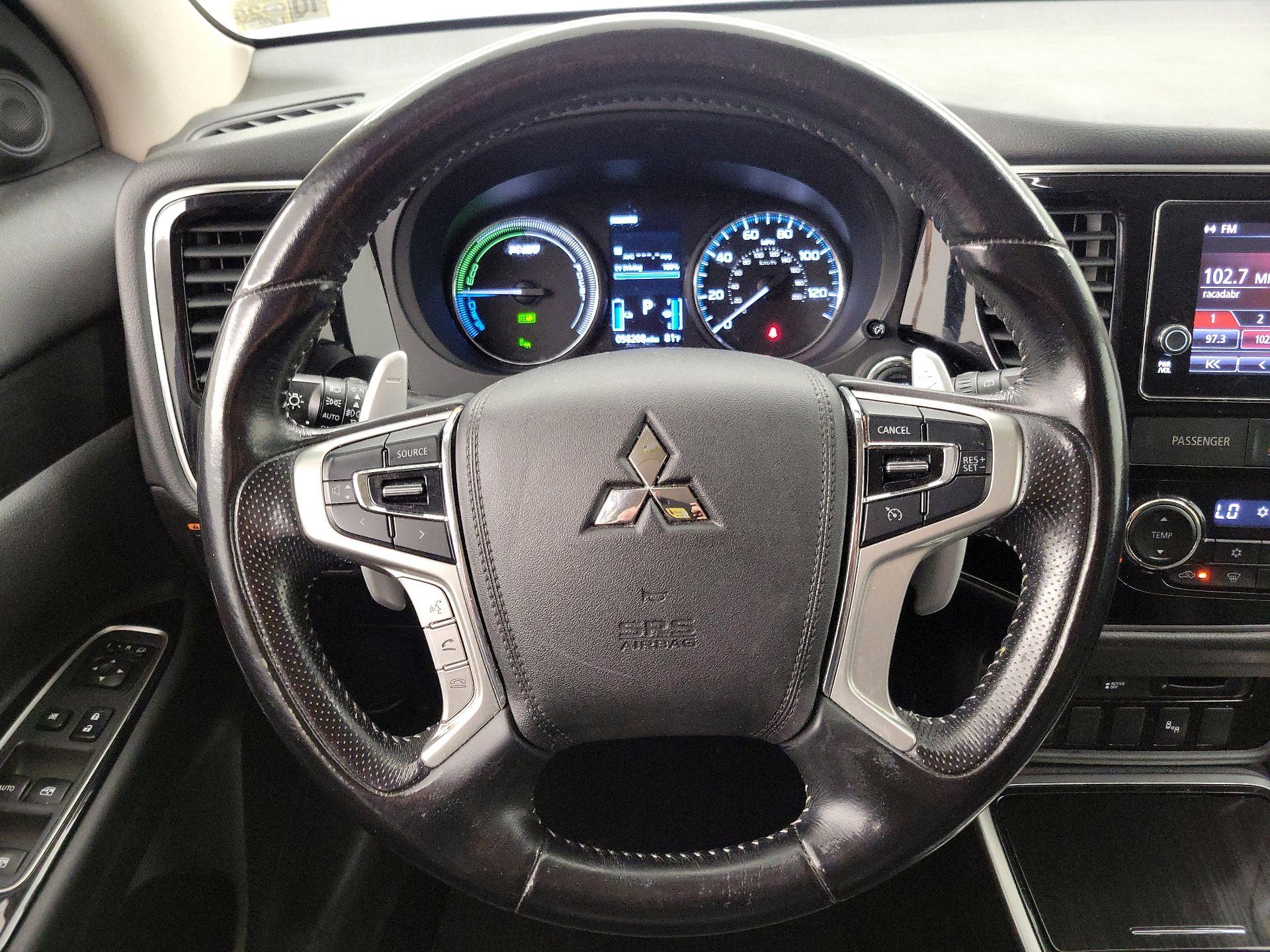 Thumbnail: 2018 Mitsubishi Outlander - 10
