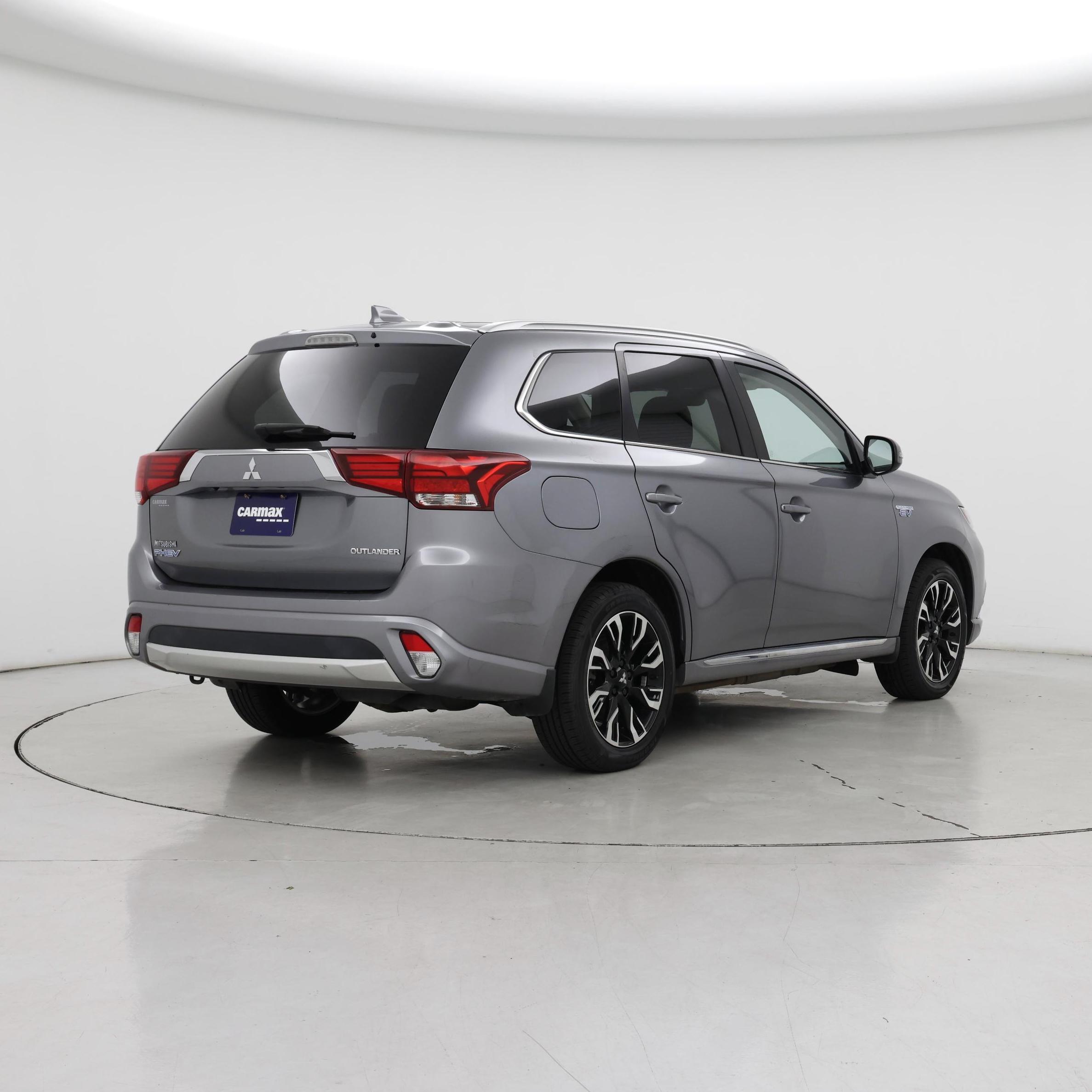 Thumbnail: 2018 Mitsubishi Outlander - 8