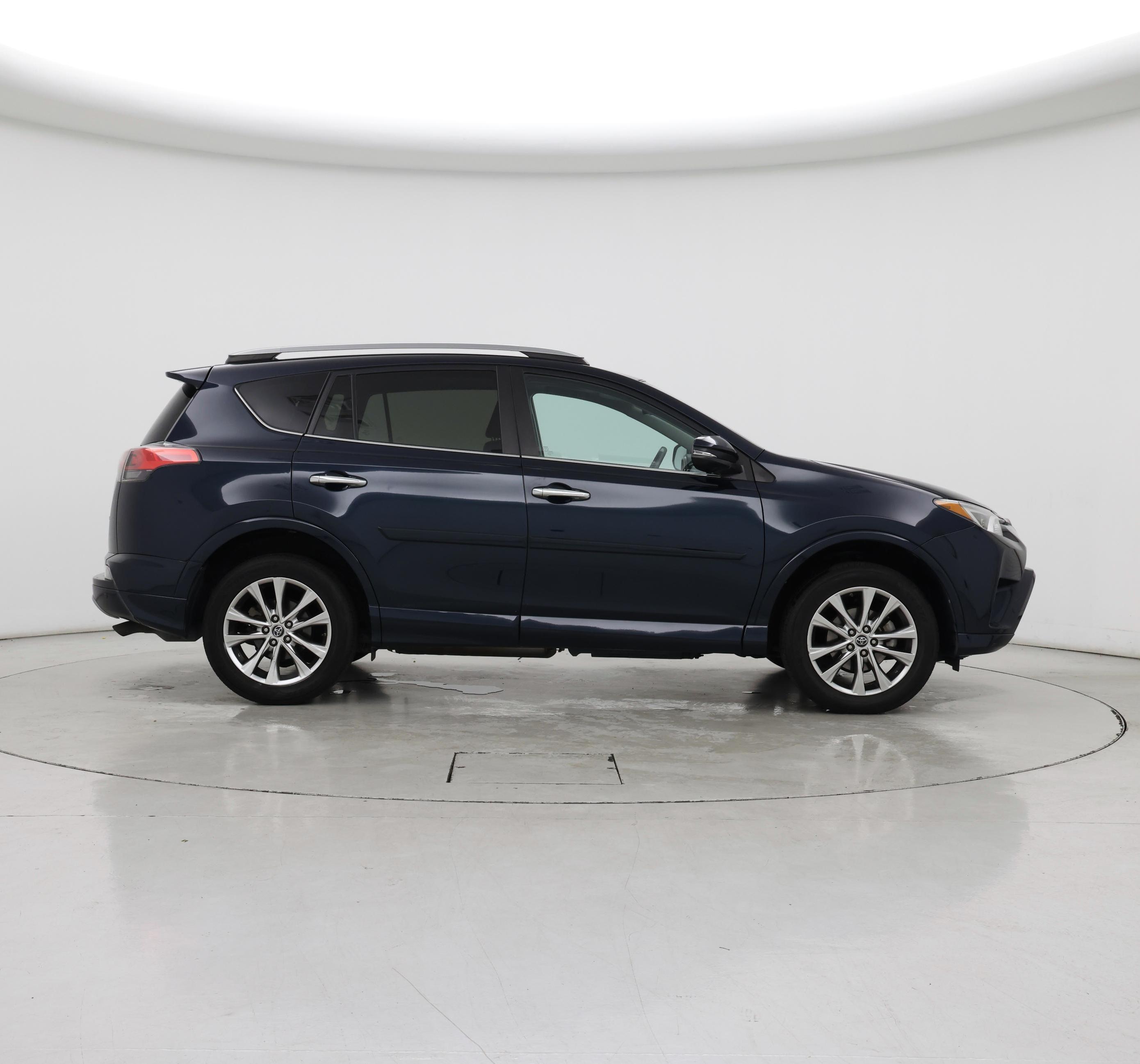 Thumbnail: 2017 Toyota RAV4 - 7