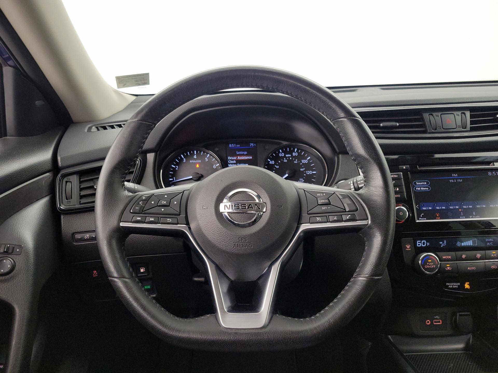 Thumbnail: 2019 Nissan Rogue - 10