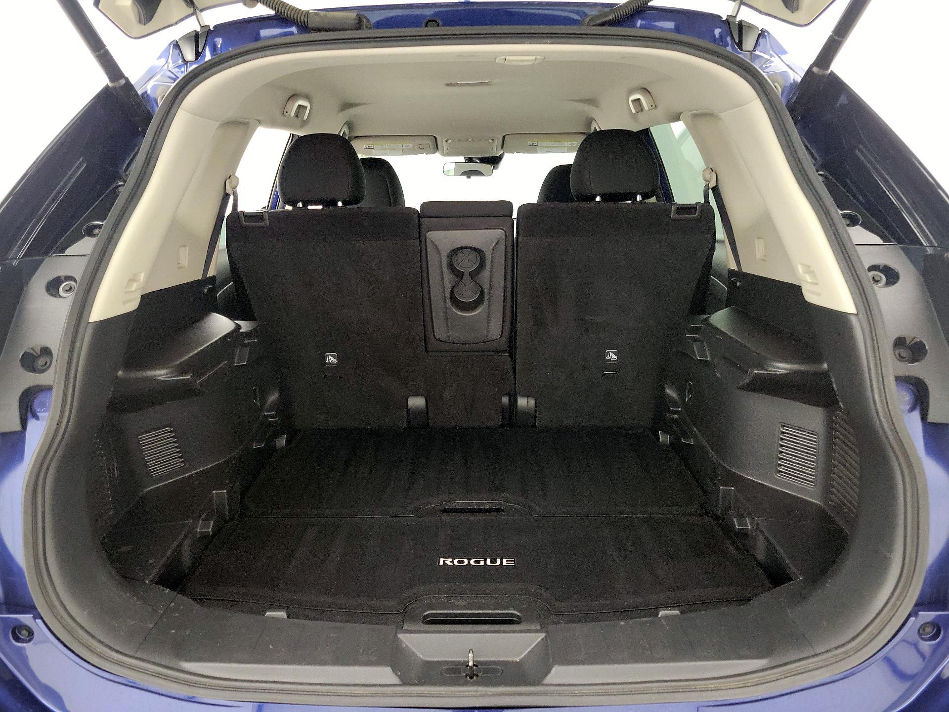 Thumbnail: 2019 Nissan Rogue - 20