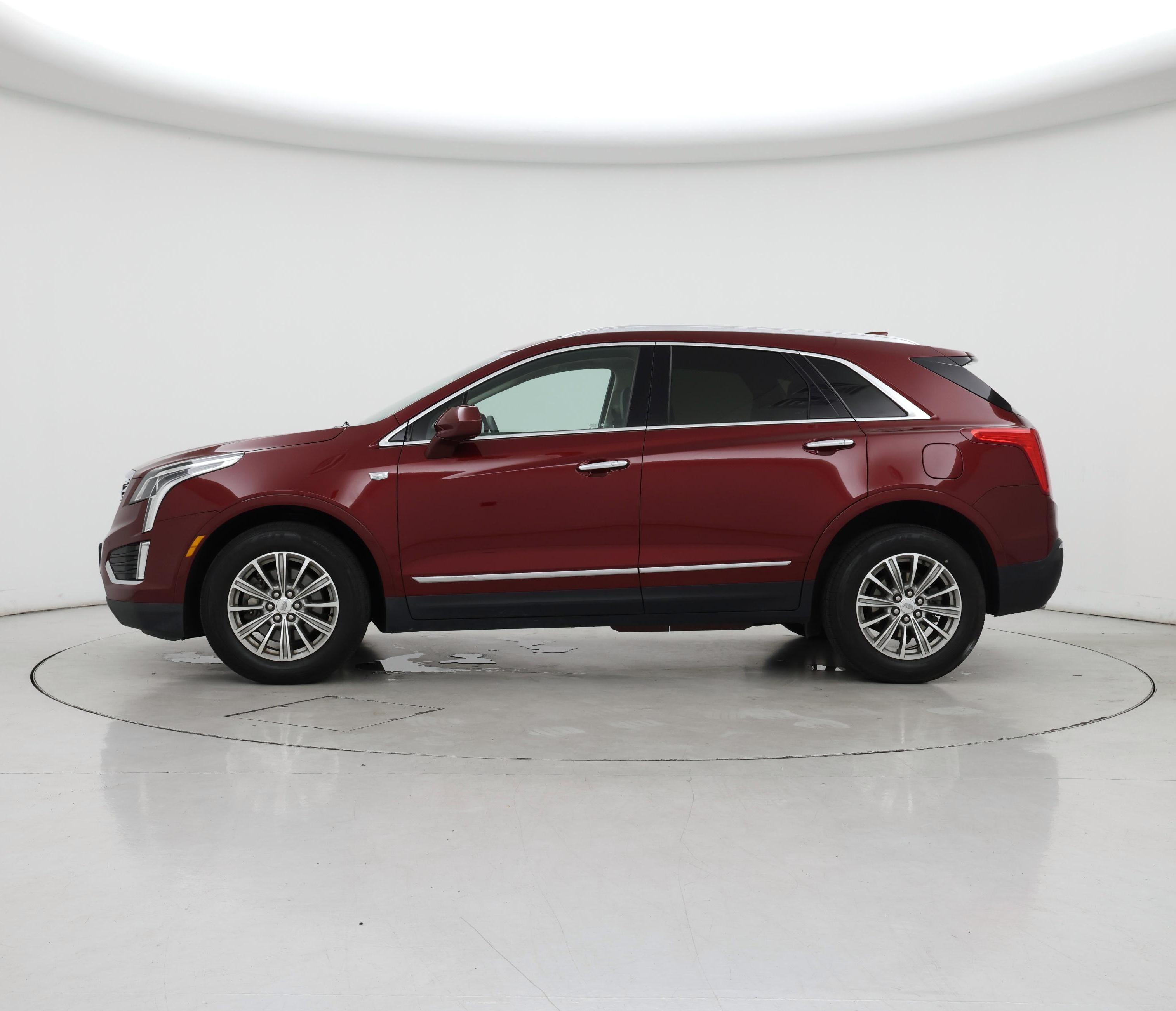 Thumbnail: 2017 Cadillac XT5 - 3