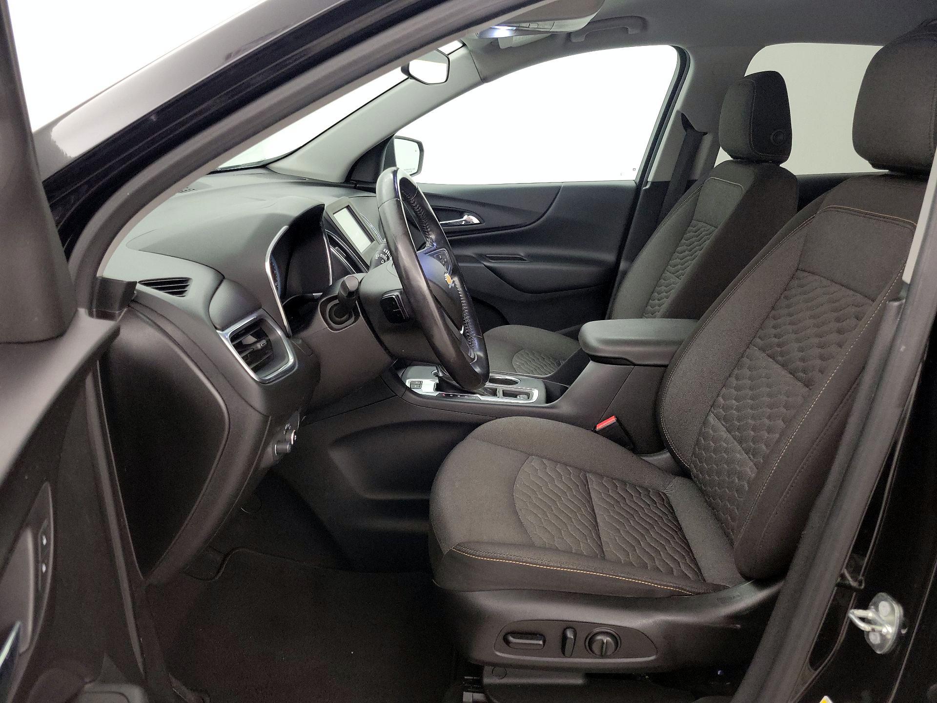 Thumbnail: 2018 Chevrolet Equinox - 11