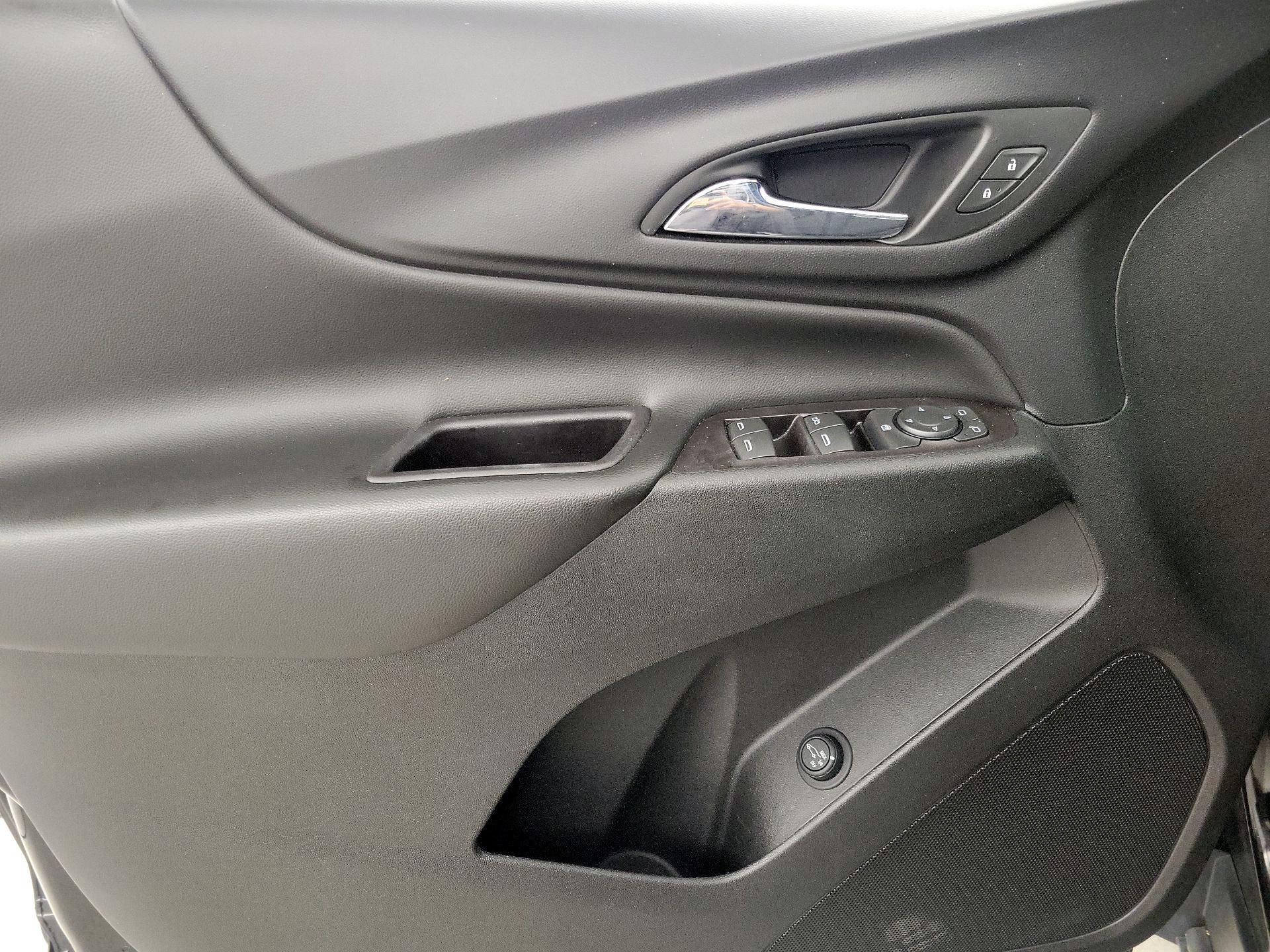 Thumbnail: 2018 Chevrolet Equinox - 12