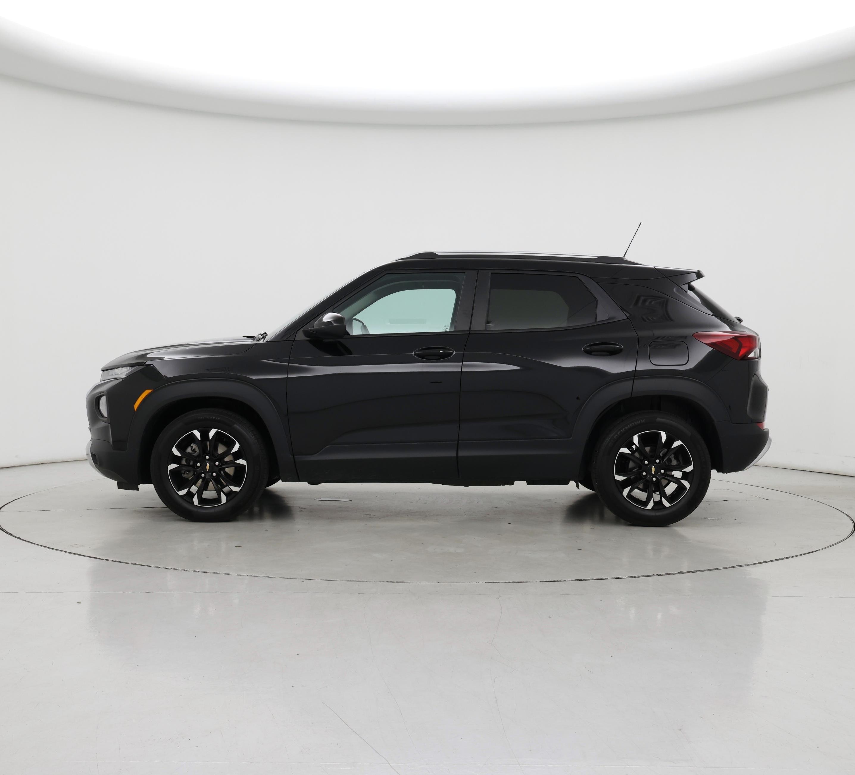 Thumbnail: 2022 Chevrolet TrailBlazer - 3