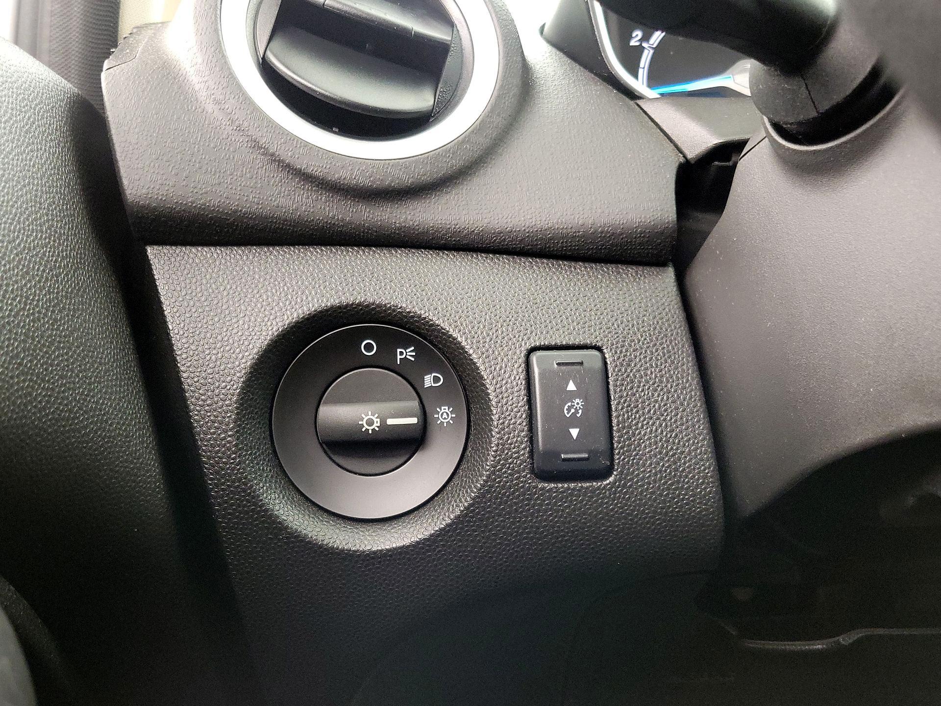 Thumbnail: 2019 Ford Fiesta - 13