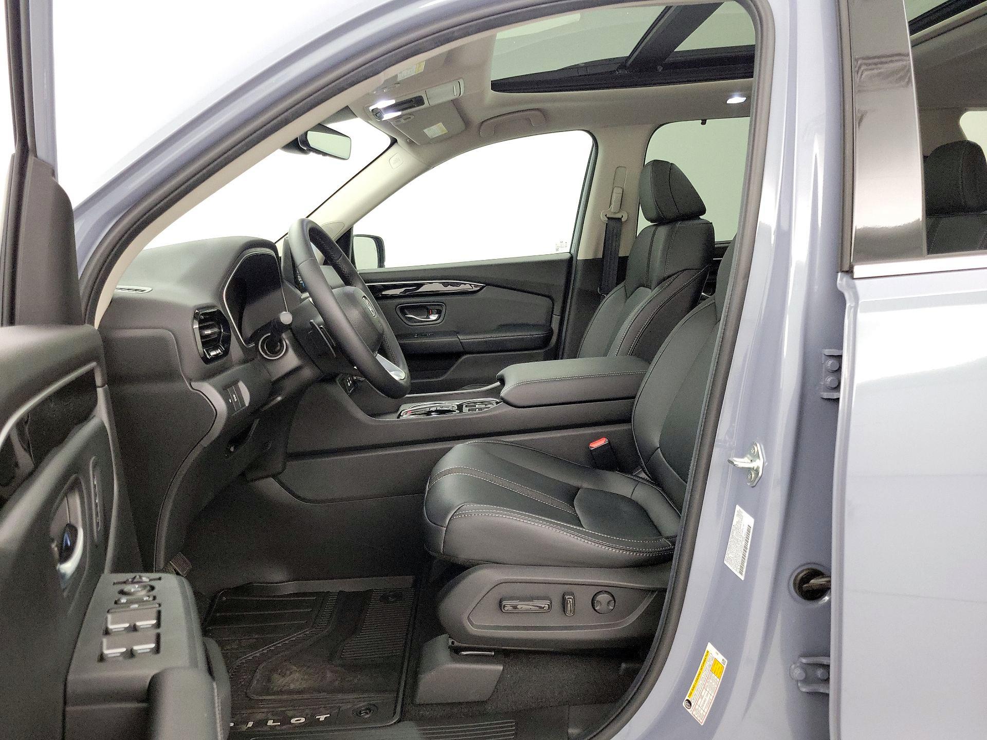 Thumbnail: 2025 Honda Pilot - 11
