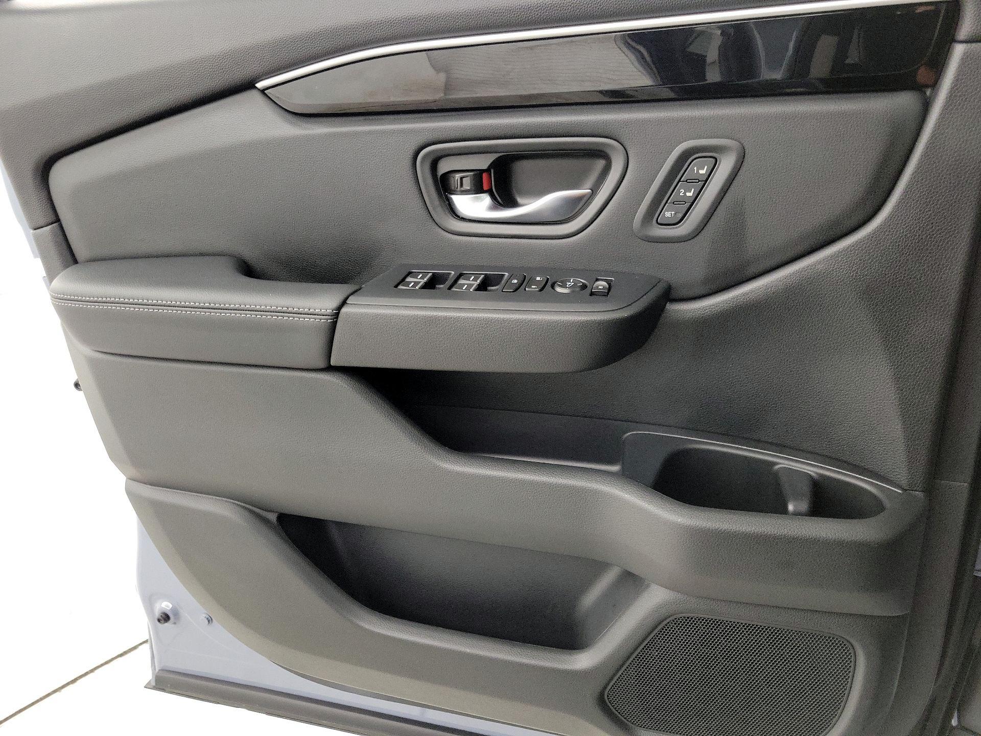 Thumbnail: 2025 Honda Pilot - 12