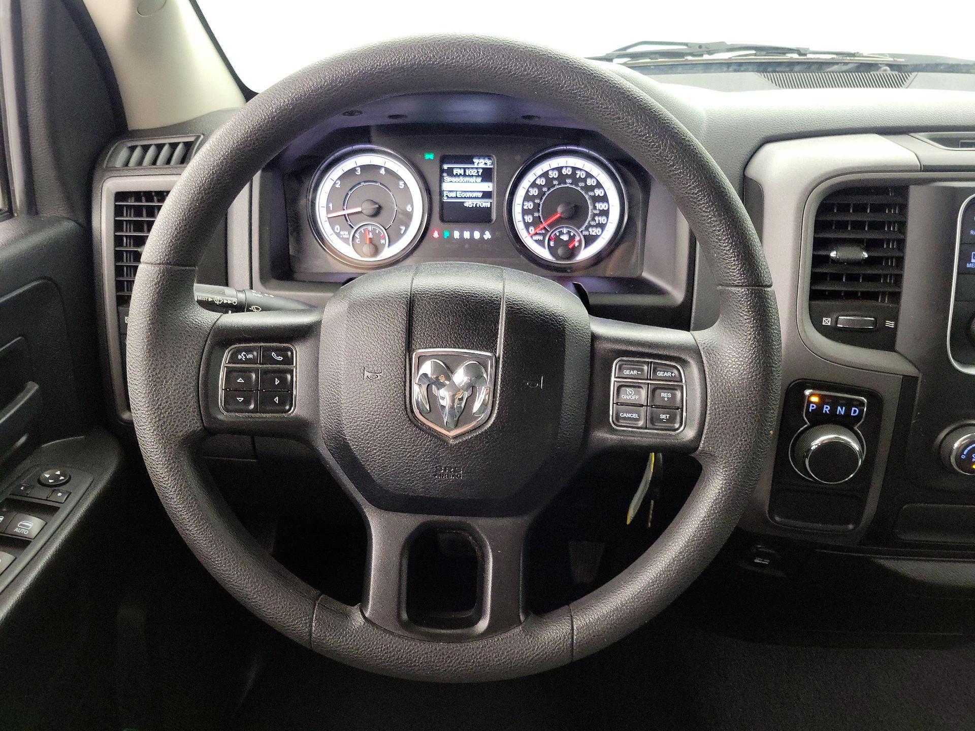 Thumbnail: 2019 RAM 1500 Classic - 10