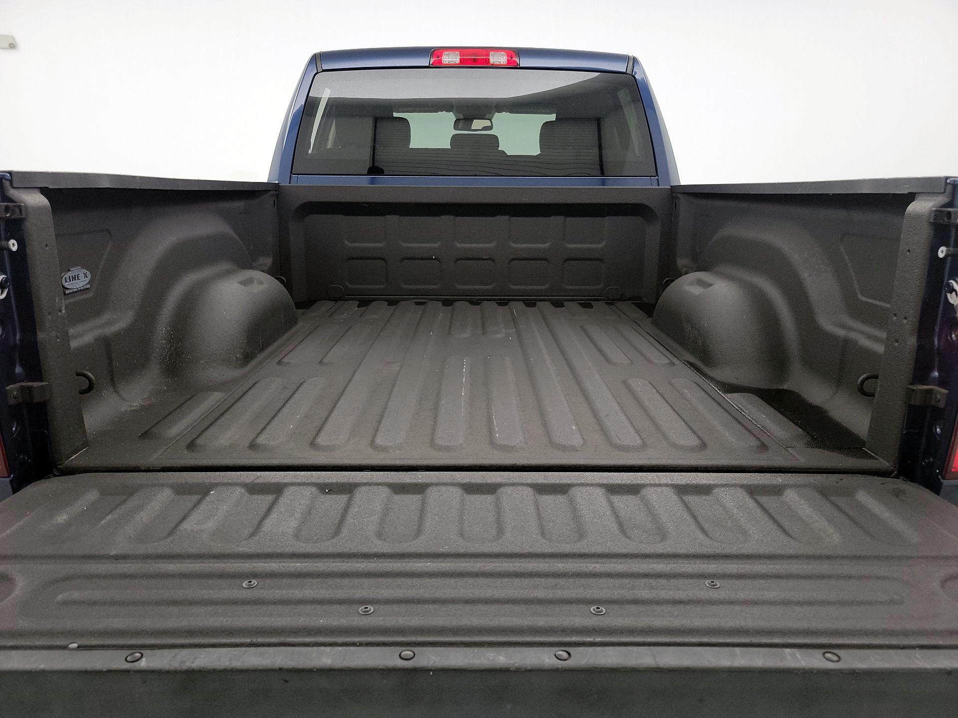 Thumbnail: 2019 RAM 1500 Classic - 20